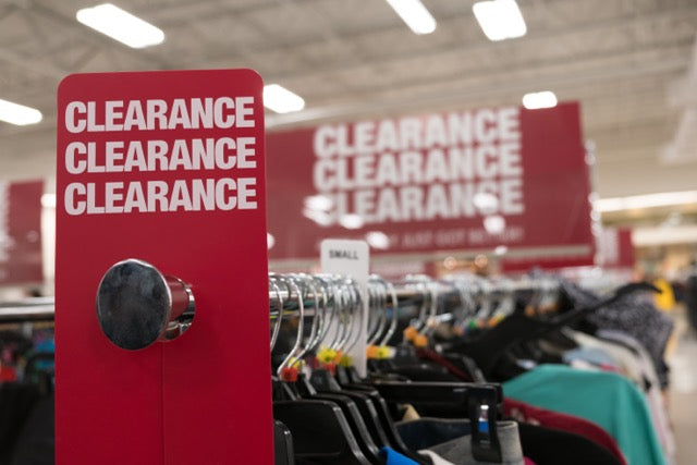 How to Organize Clearance Sales Without Chaos