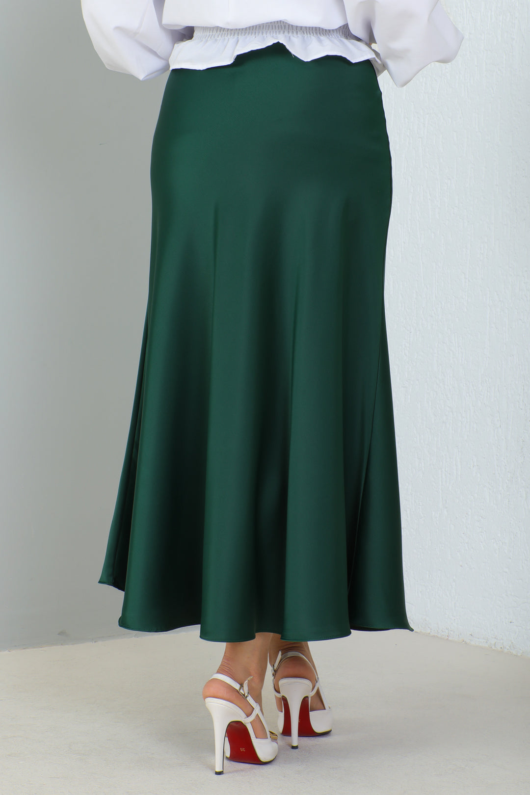 BNG Women Satin Skirt Emerald Green - Clermont