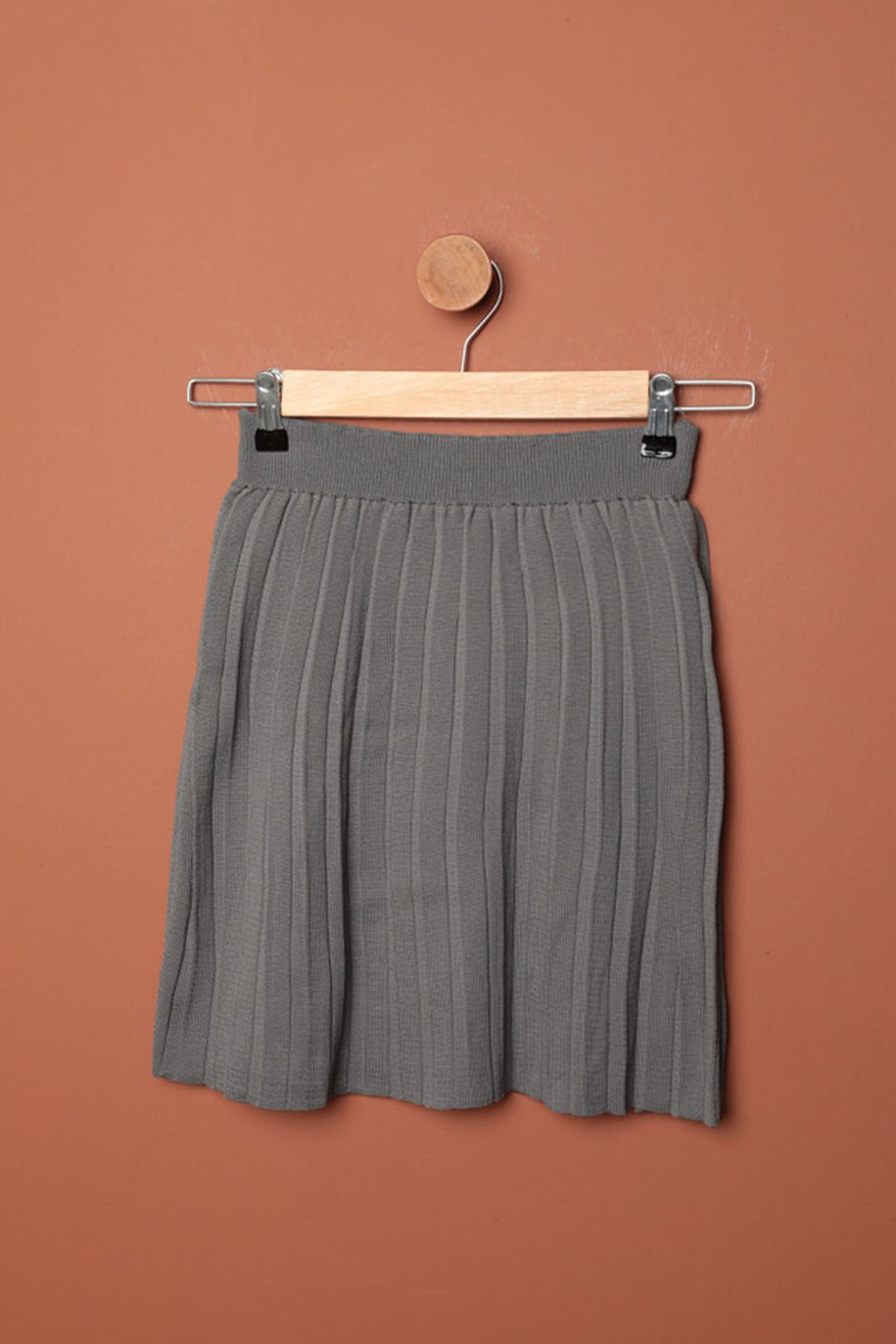KKT Knitwear Women's Pleated Skirt-Anthracite  - Warren