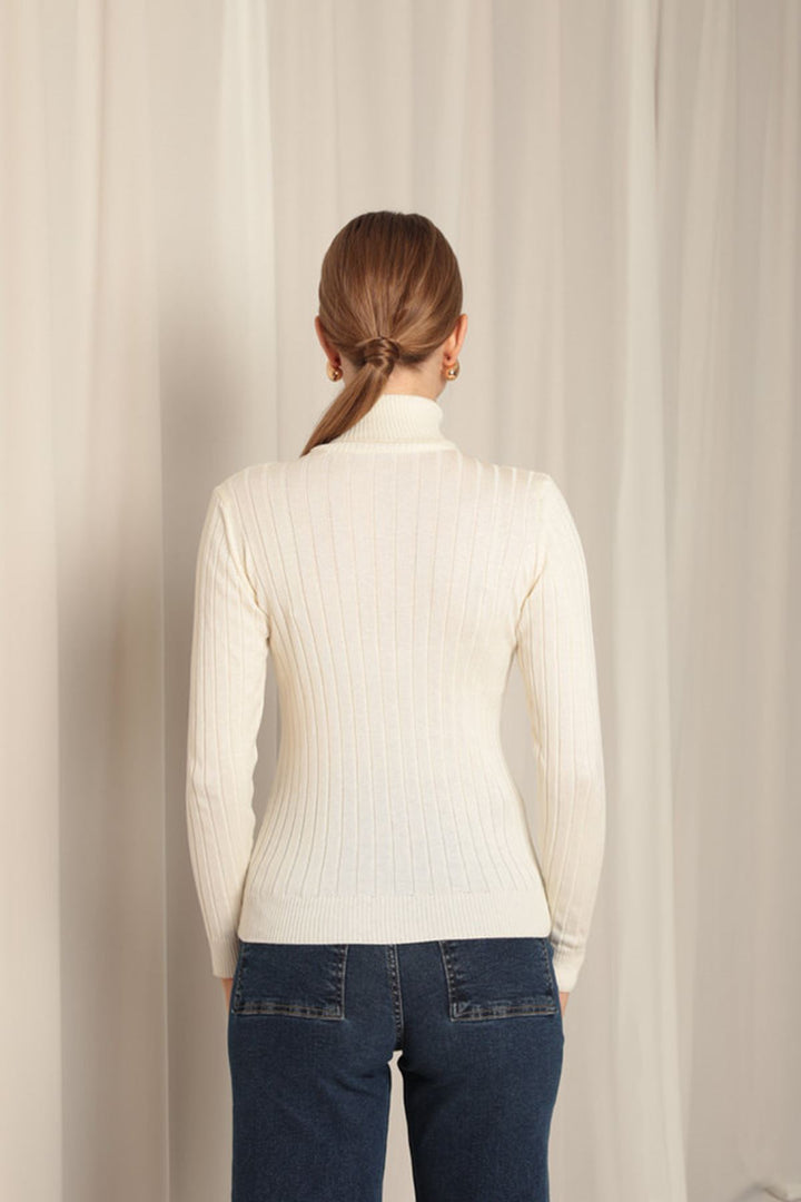 KKT Knitwear Fabric Turtleneck Women's Ecru Blouse - San Francisco del Rincón