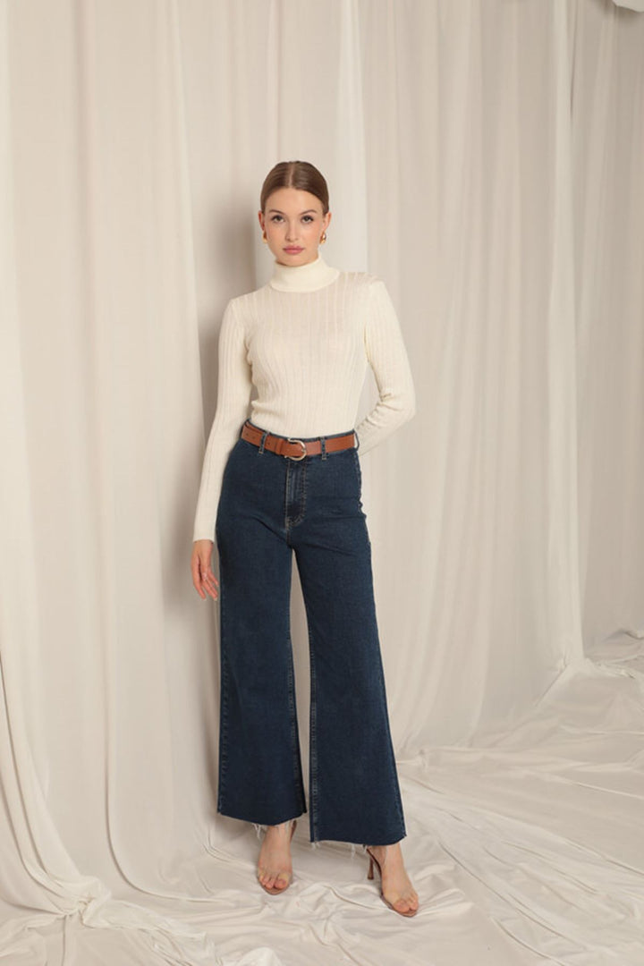 KKT Knitwear Fabric Turtleneck Women's Ecru Blouse - San Francisco del Rincón