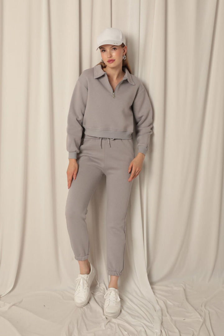 KKT Three Thread Fabric Zippered Hooded Short Women's Gray Sweat - Snizhne