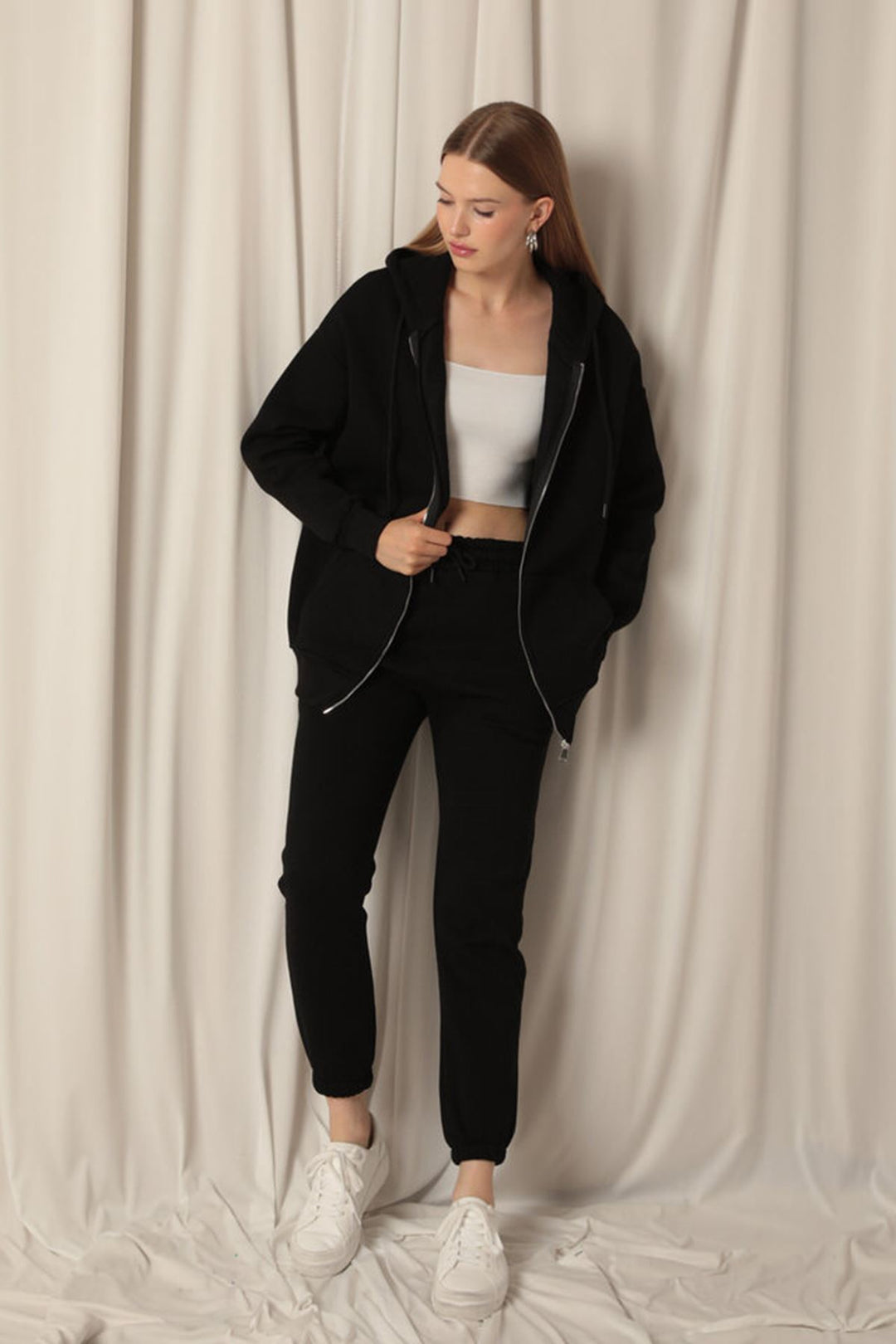 KKT Triple Yarn Kangaroo Pocket Zippered Hooded Women's Black Sweat - Philadelphia