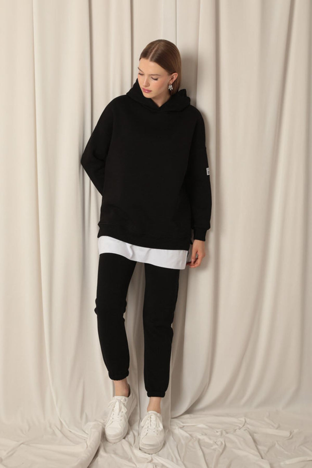 KKT Three Thread Fabric Hooded Women's Black Sweat - Girona