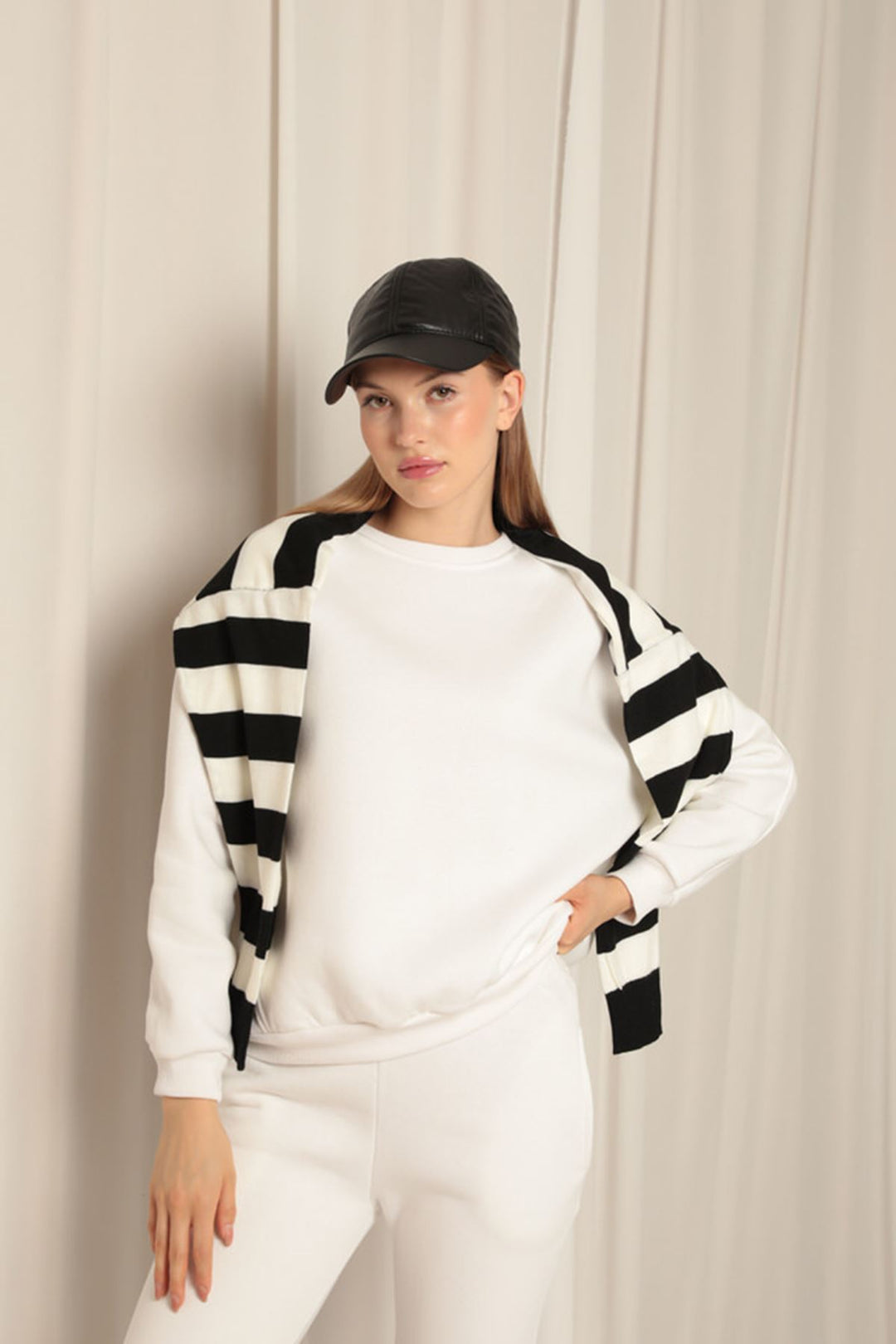 KKT Three Thread Fabric Zero Collar Women's Ecru Sweat - San Severo