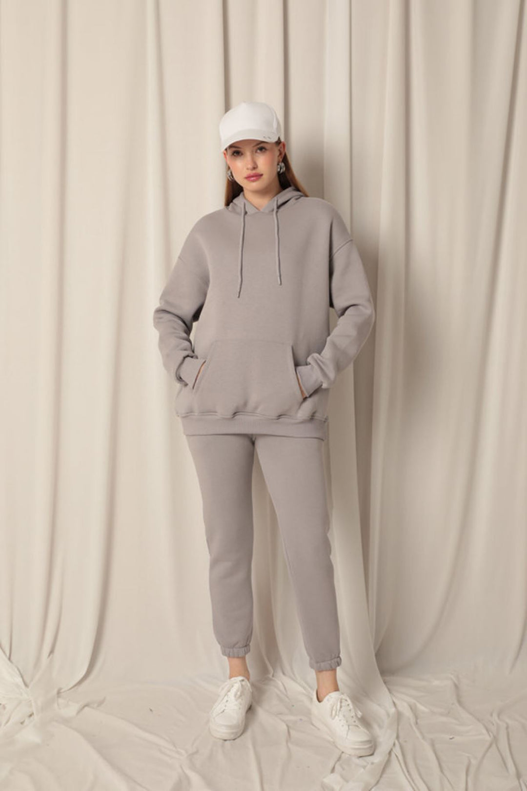 KKT Three Yarn Fabric Kangaroo Pocket Hooded Women's Gray Sweat - Neubrandenburg