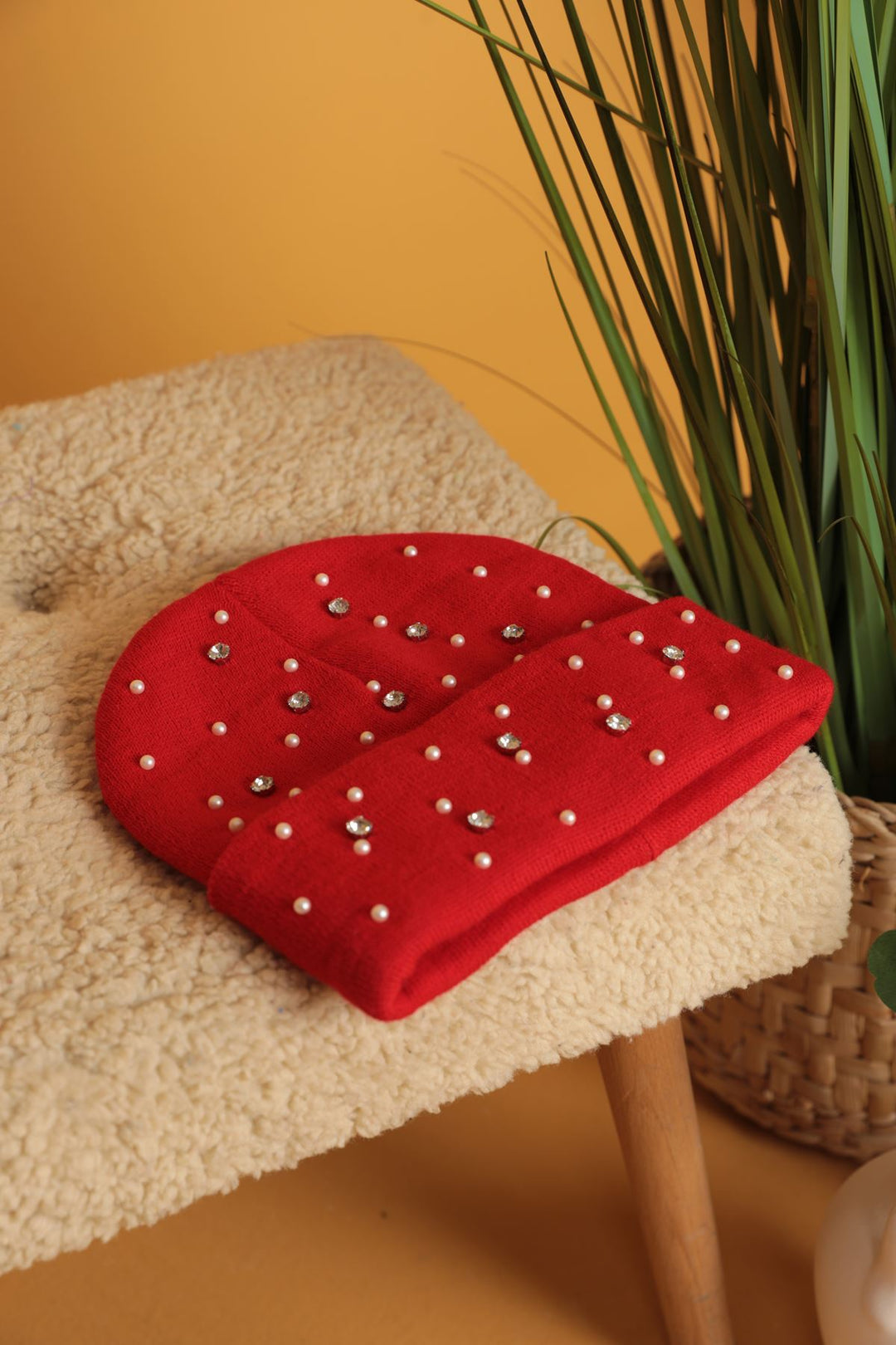 KKT Women's Red Beret with Pearls - Nichelino