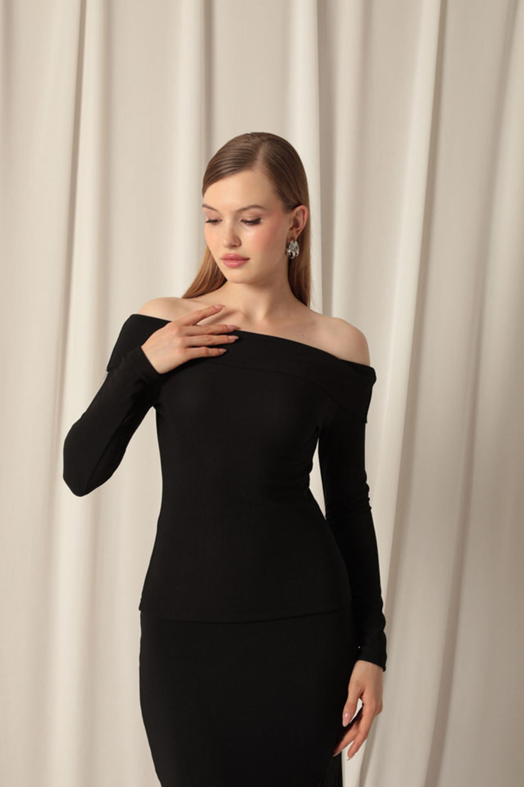 KKT Ottoman Fabric Madonna Collar Women's Black Blouse - Joliet