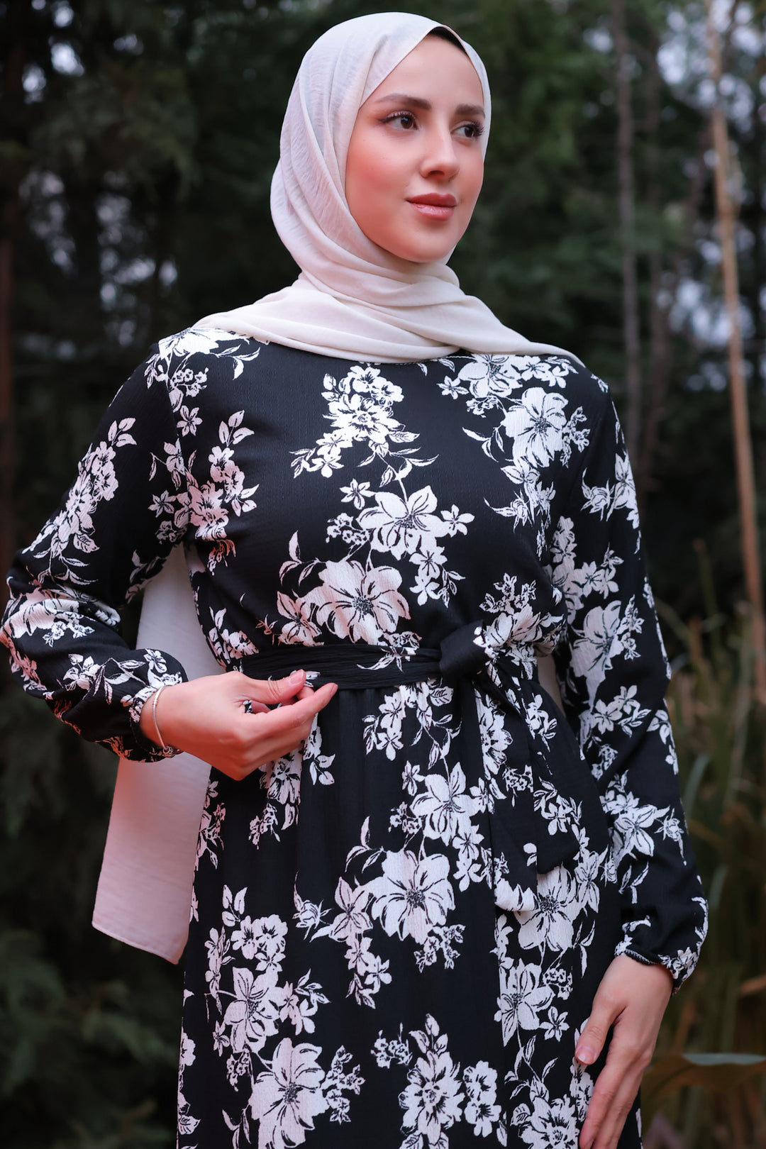 BNG Women Black Dress with Elastic Waist and Flower Pattern - Clermont