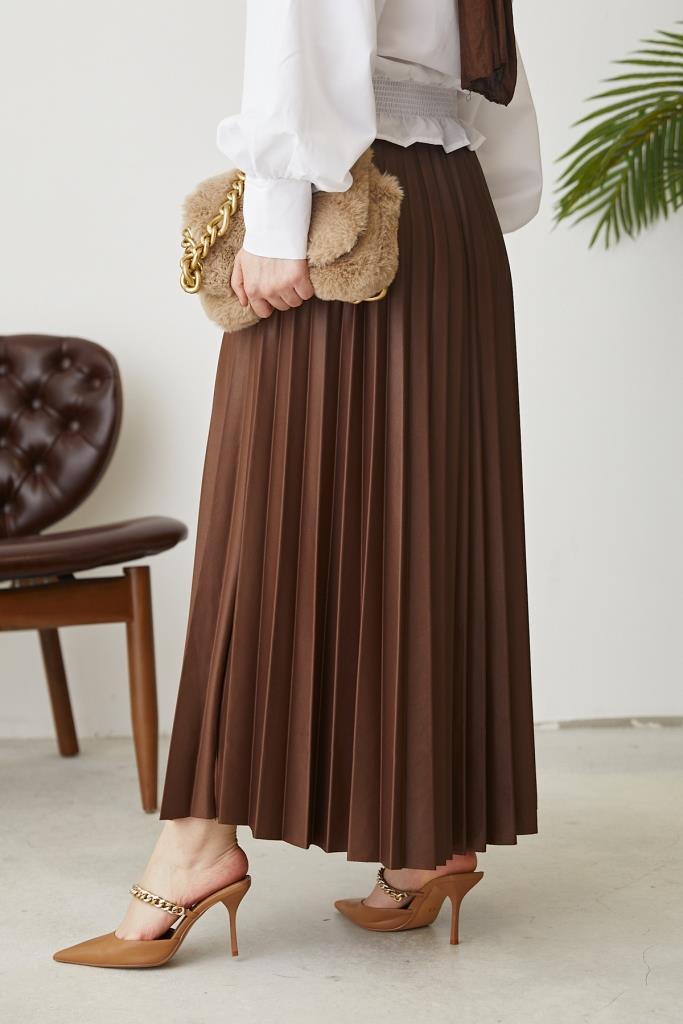 BNG Women Elastic Waist Pleated Skirt Milky Coffee - Clermont