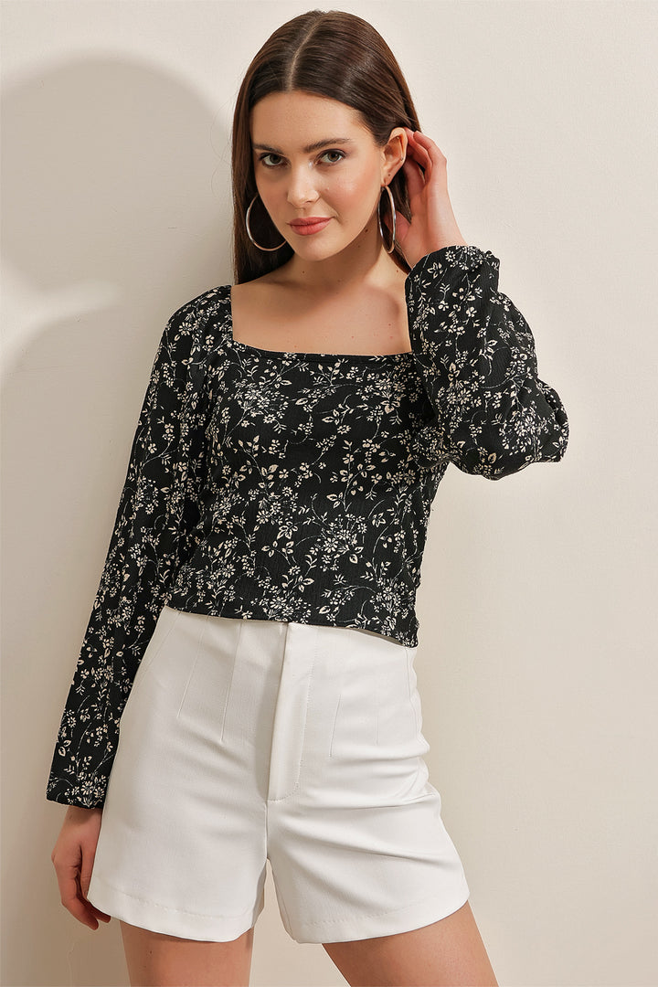 BGD Women Balloon Sleeve Knitted Blouse - Black - Avondale