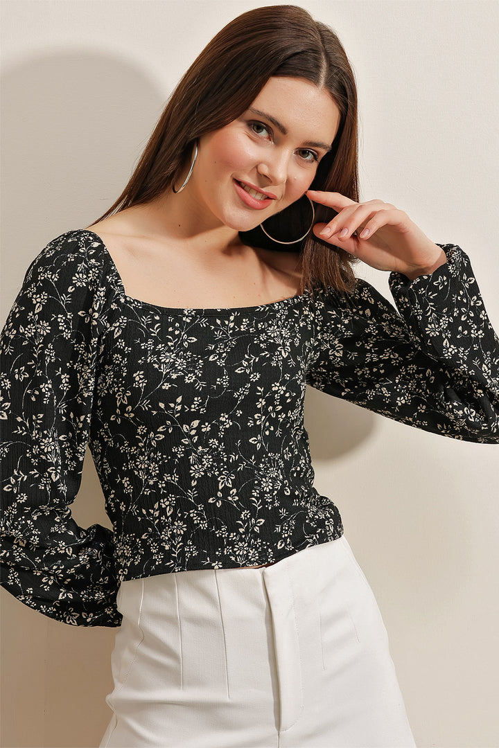 BGD Women Balloon Sleeve Knitted Blouse - Black - Avondale