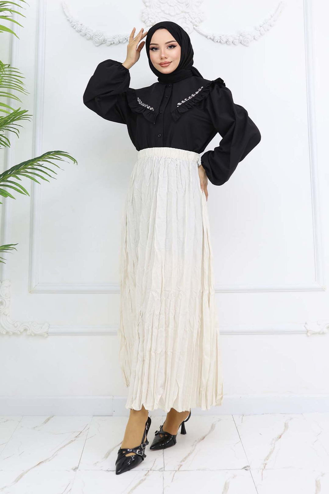 BNG Women Elastic Waist Pleated Skirt Stone Color 3435 - Roswell