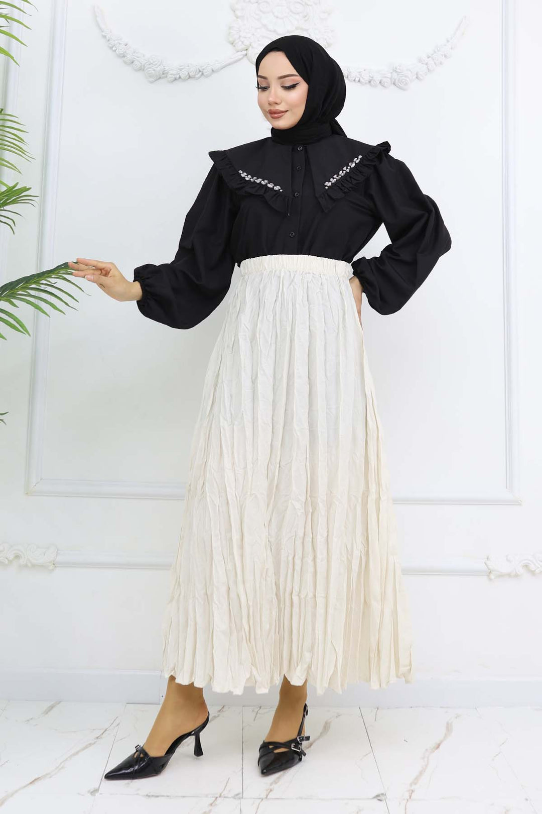 BNG Women Elastic Waist Pleated Skirt Stone Color 3435 - Roswell