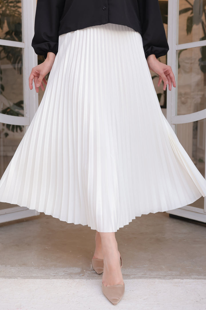BNG Women Pleated Skirt Ecru - Clermont