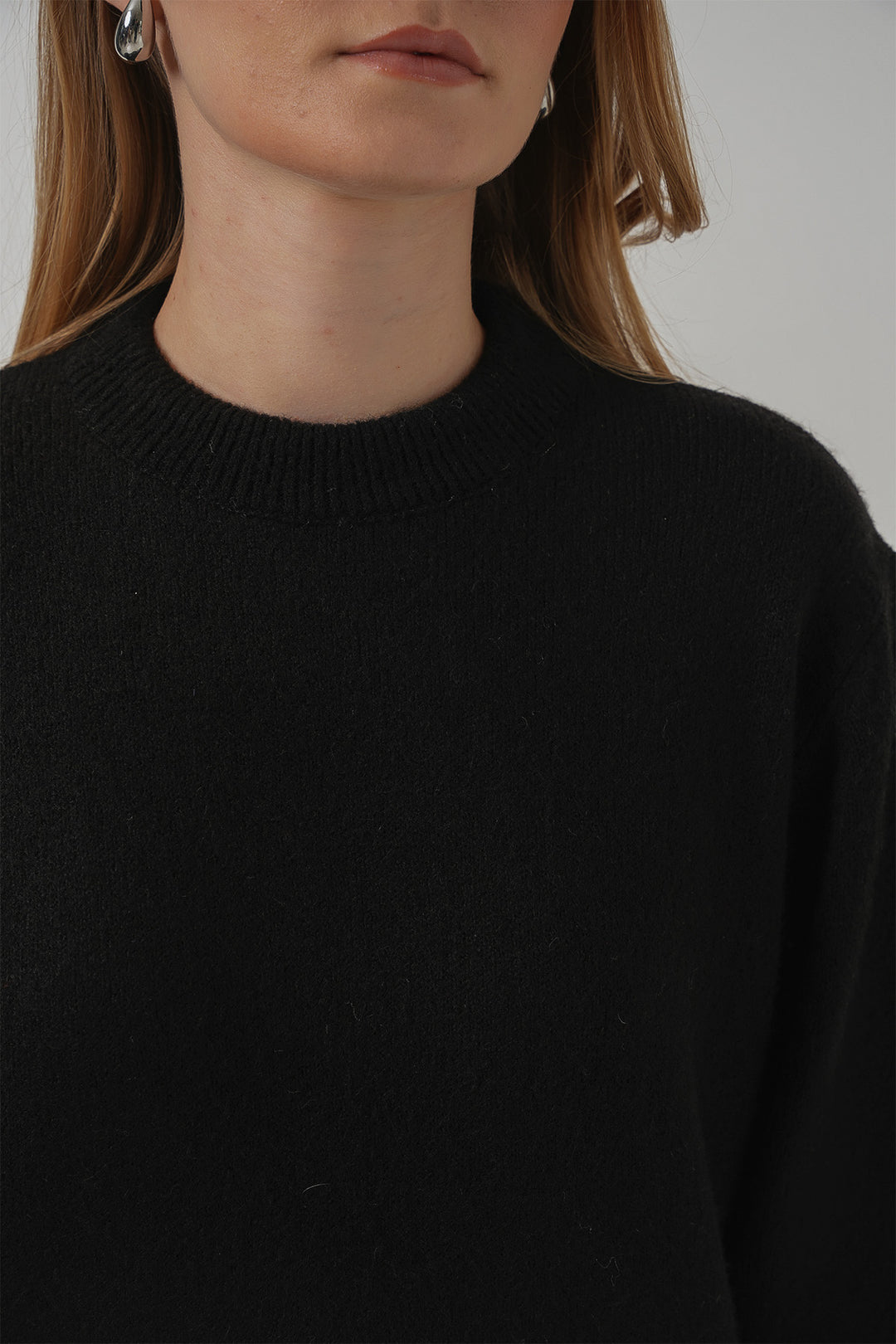 BGD Women Oversized Plain Black Sweater - Cottbus