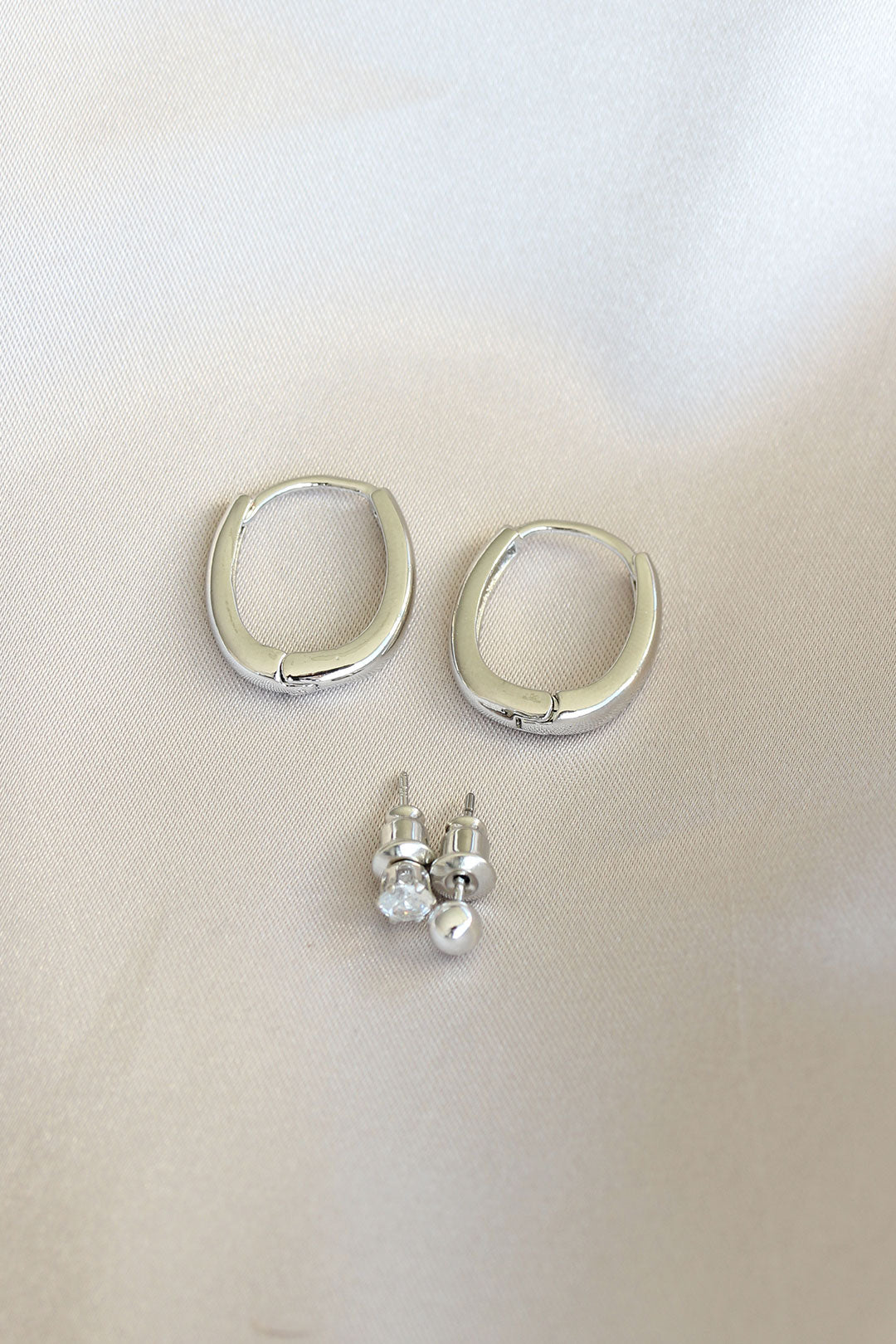 EBJ Silver Color Metal Earring Set - Salinas Victoria