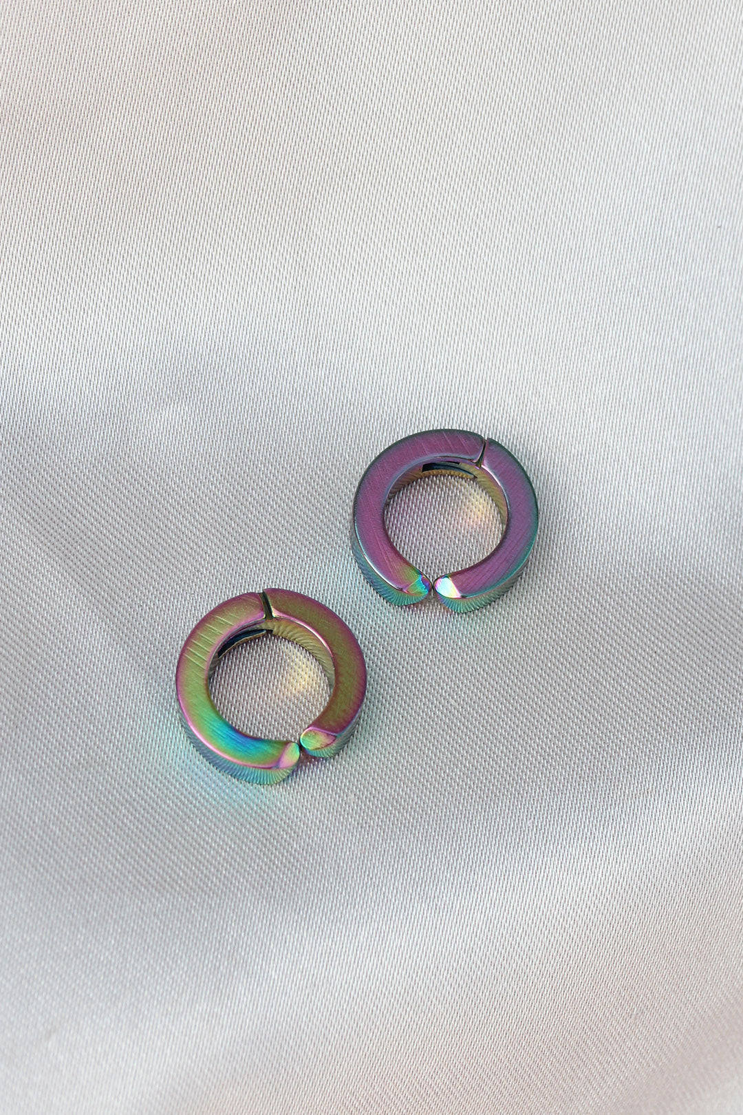 EBJ 316L Steel Hematite Color Ring Model Men's Earring - Rowlett