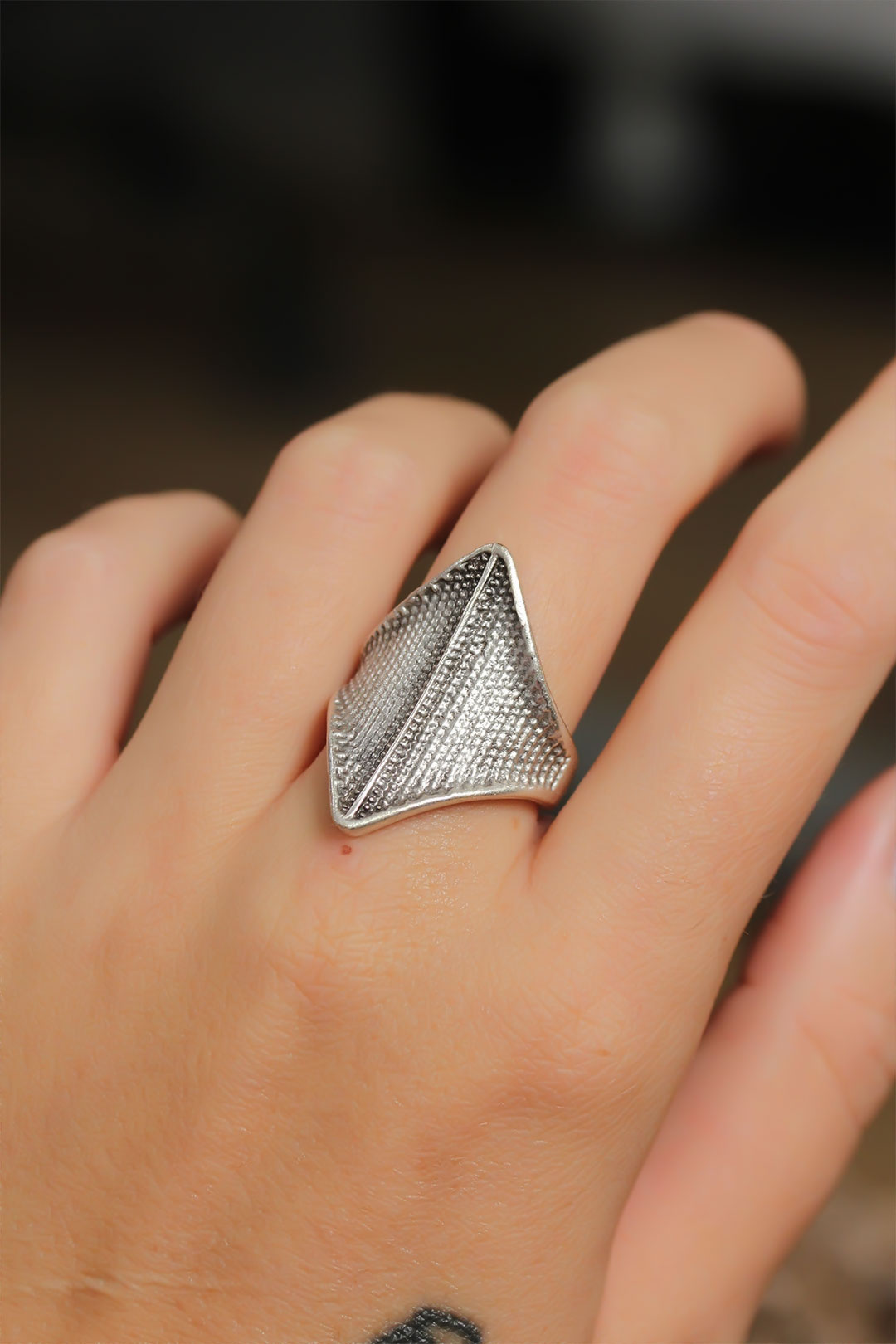 EBJ Adjustable Women's Ring with Authentic Design - Genoa