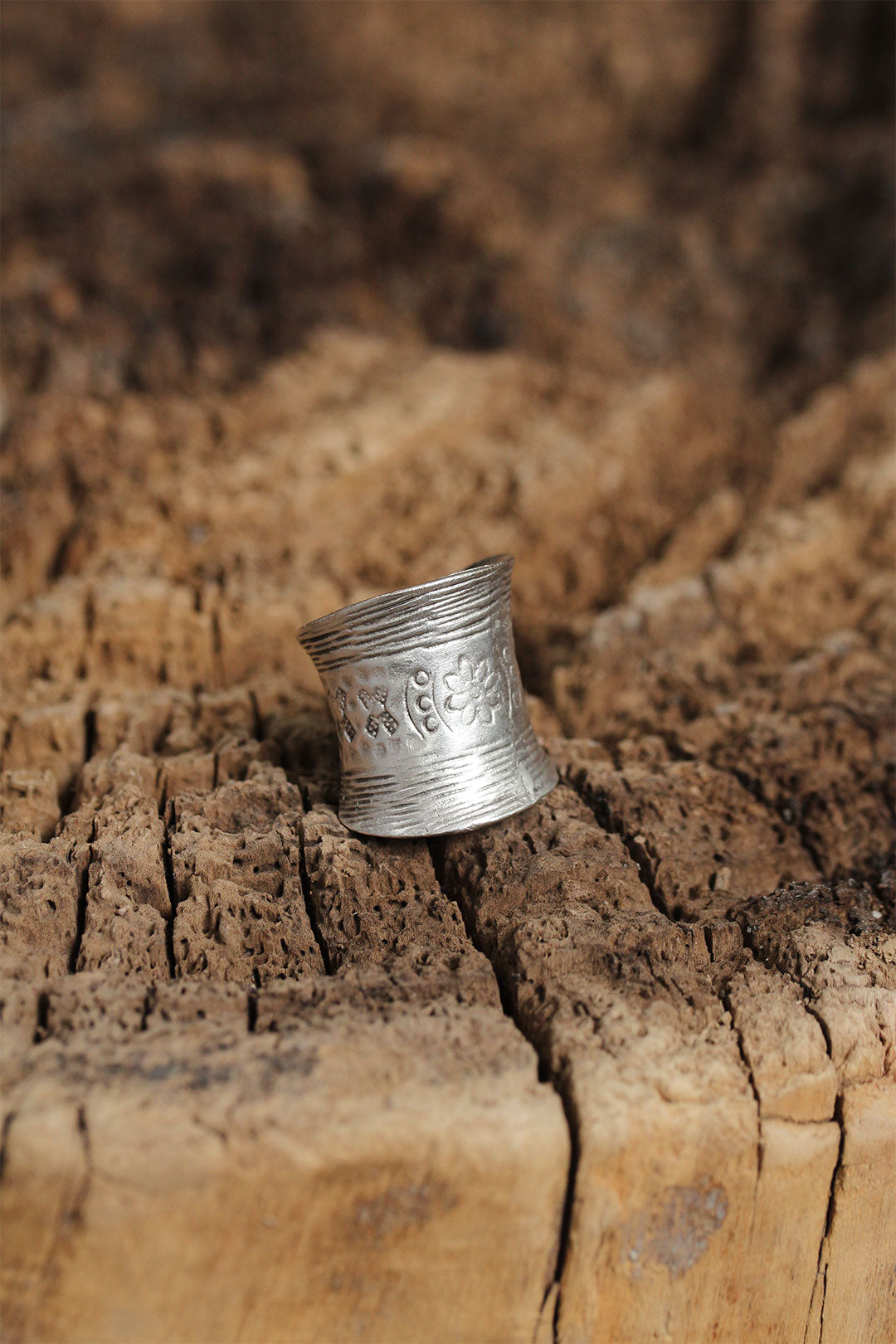 EBJ Adjustable Women's Ring with Authentic Flower Motif - Coyuca de Catalán