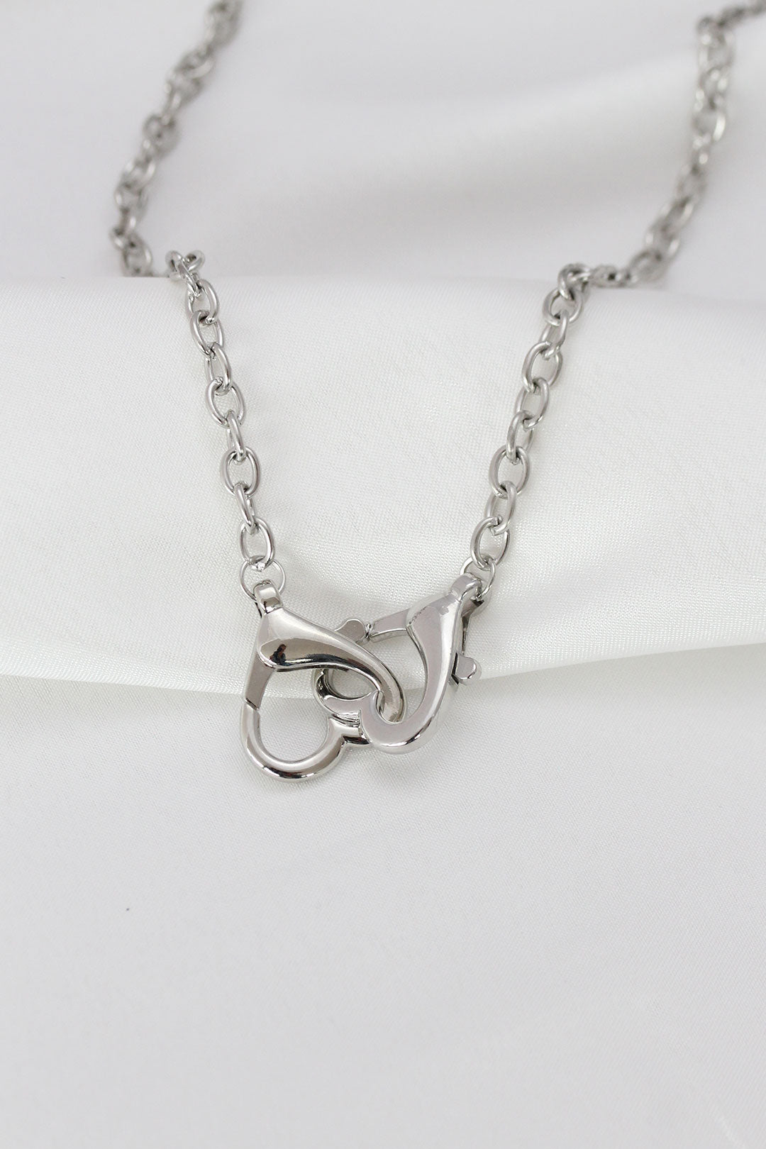 EBJ Silver Color Changing Heart Shaped Chain Necklace - Telford