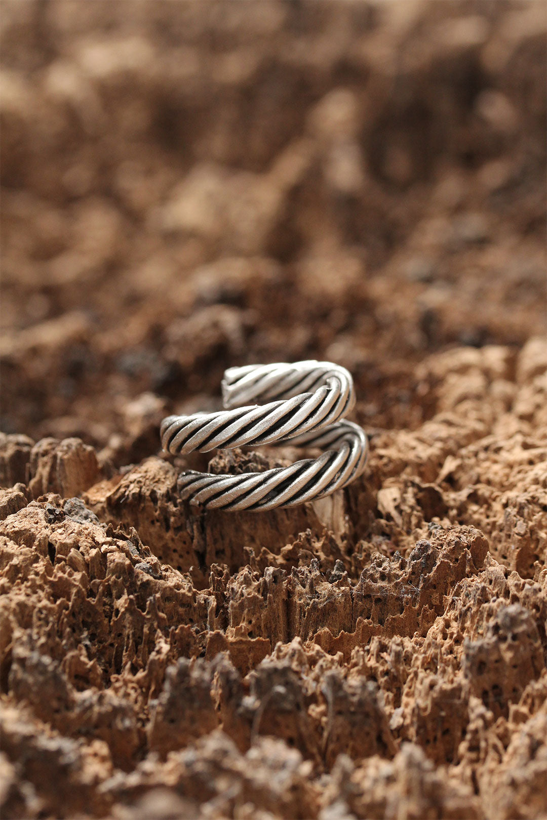 EBJ Wraparound Double Layer Chain Ring - Voluntari