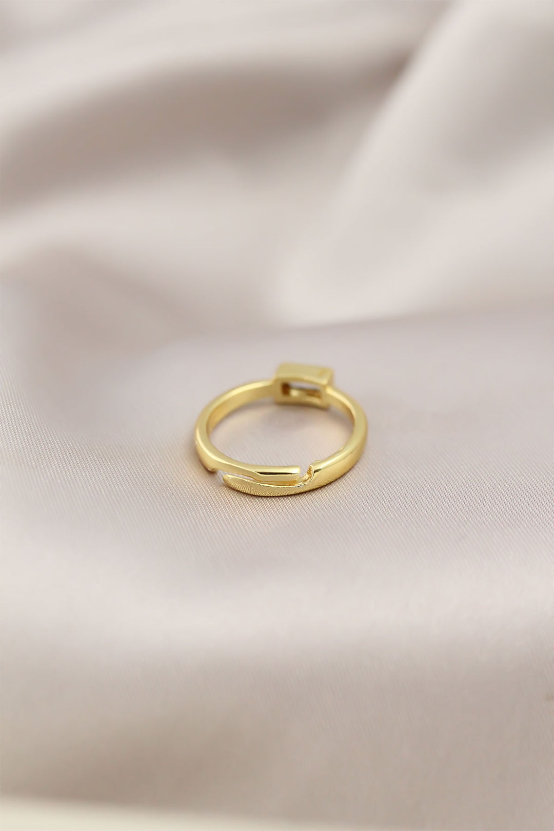 EBJ Gold Color Metal Transparent Stone Women's Ring - Anaheim