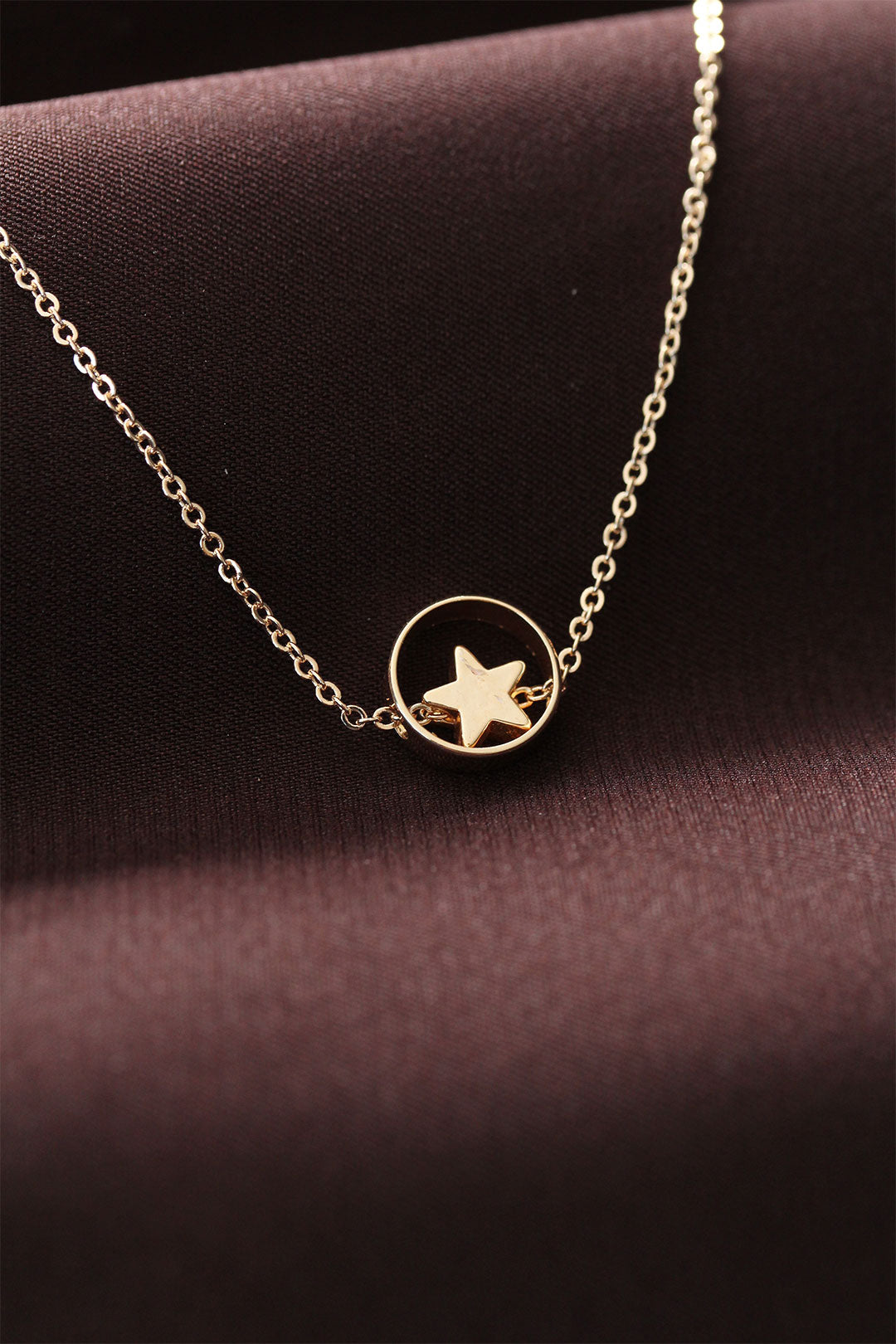 EBJ Star-Shaped Woman Necklace in Plate Ring - Brăila