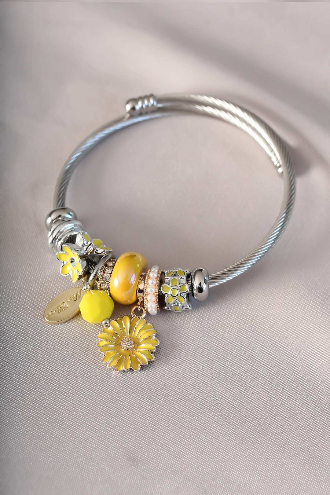 EBJ Yellow Color Daisy Charm Bracelet - Kalinkavichy