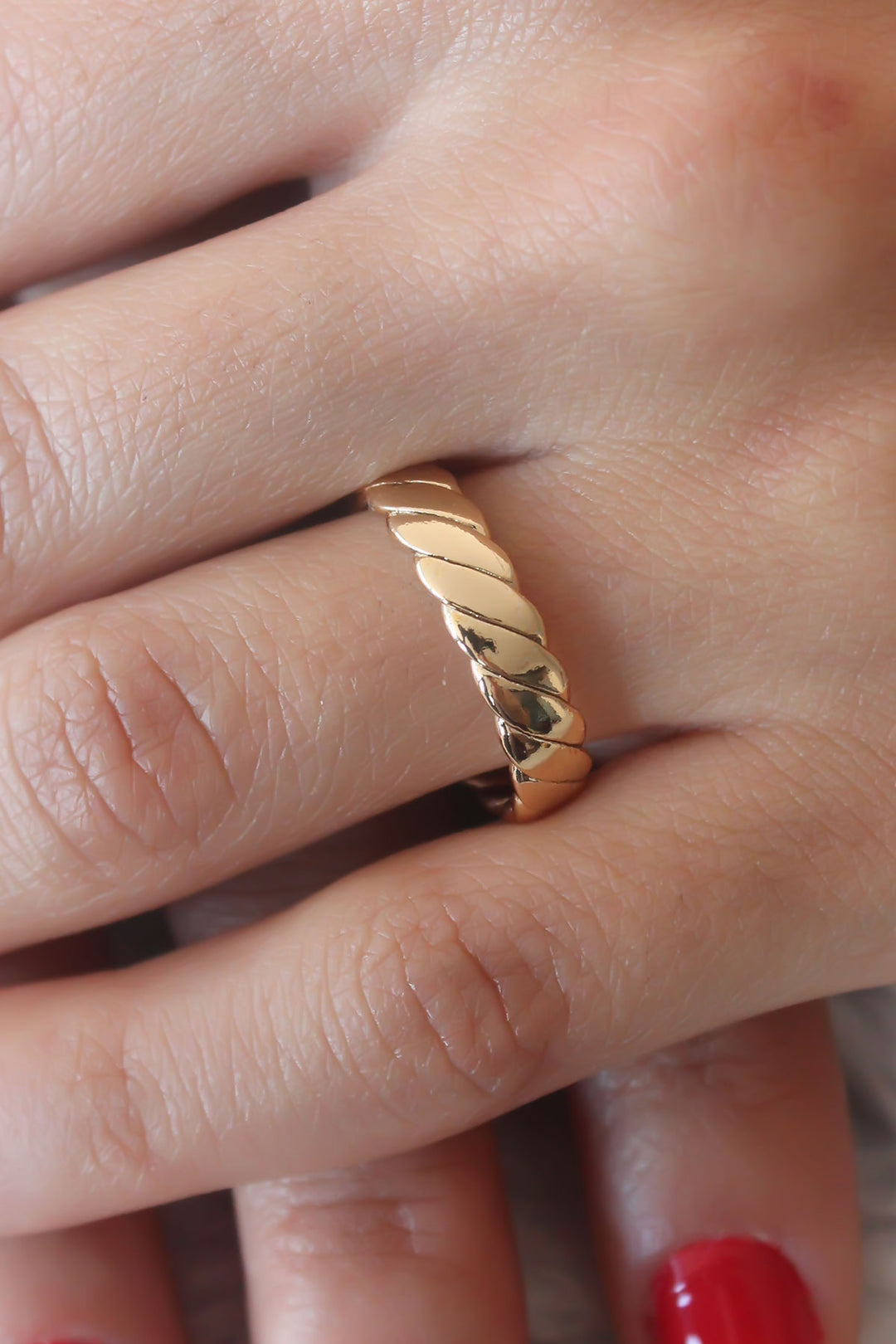 EBJ Gold Color Spiral Design Women's Ring - Ocala