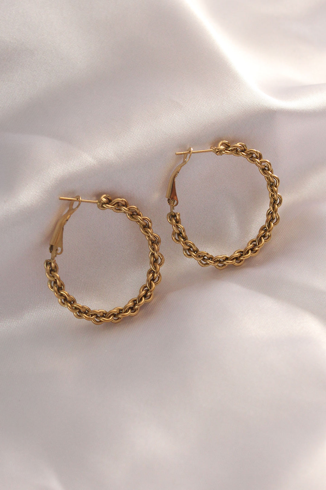 EBJ Steel Gold Color Chain Ring Model Women's Earring - Dronten