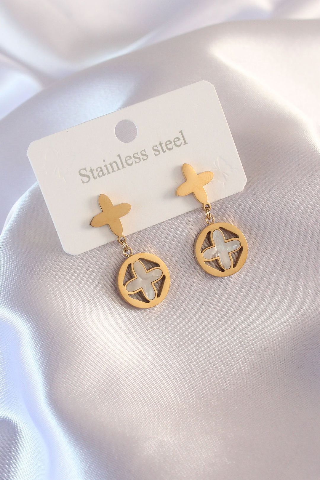 EBJ Steel Gold Color Clover Model Women's Earring - Komotiní
