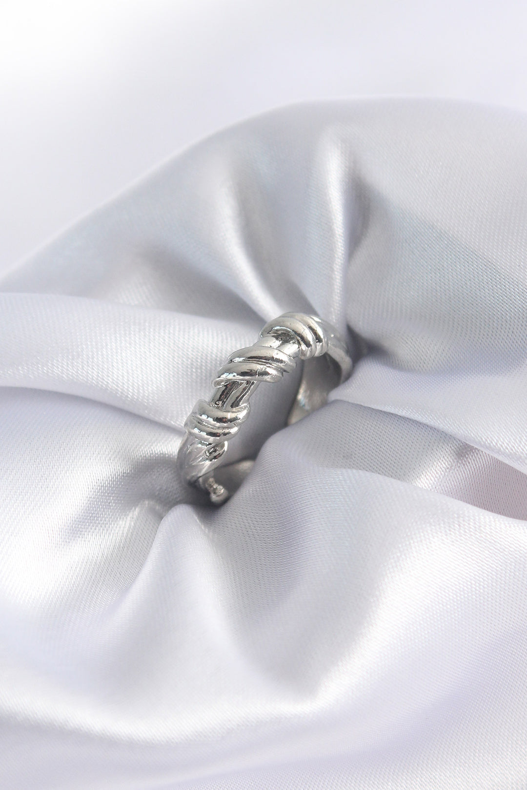 EBJ Silver Color Spiral Design Women's Ring - Tangancícuaro de Arista