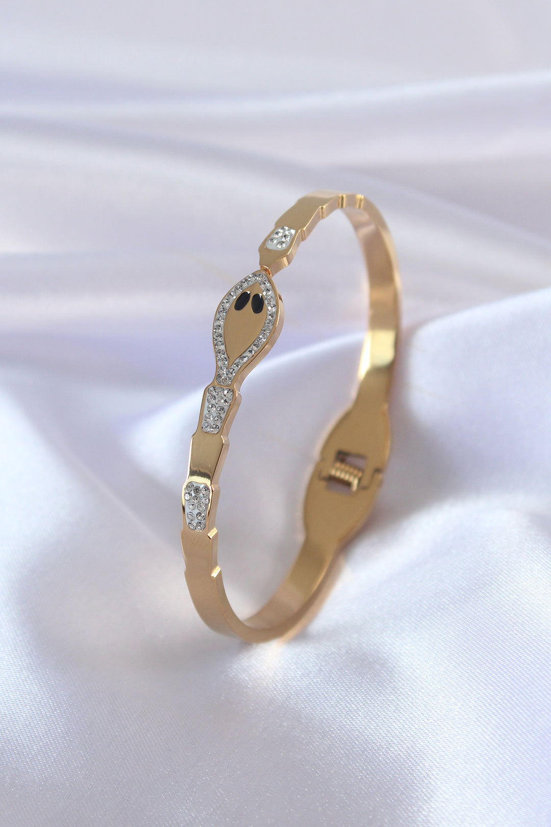 EBJ 316L Steel Gold Color Snake Model Zircon Stone Detail Women's Cuff - Ocoyoacac
