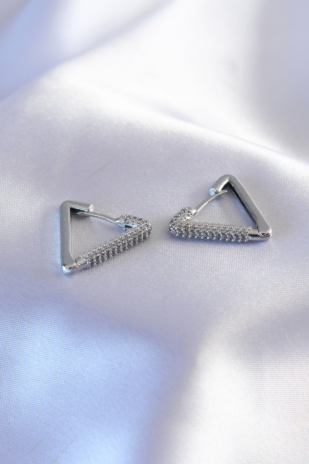 EBJ Silver Color Zircon Stone Triangle Model Women's Earring - Alcalá de Henares
