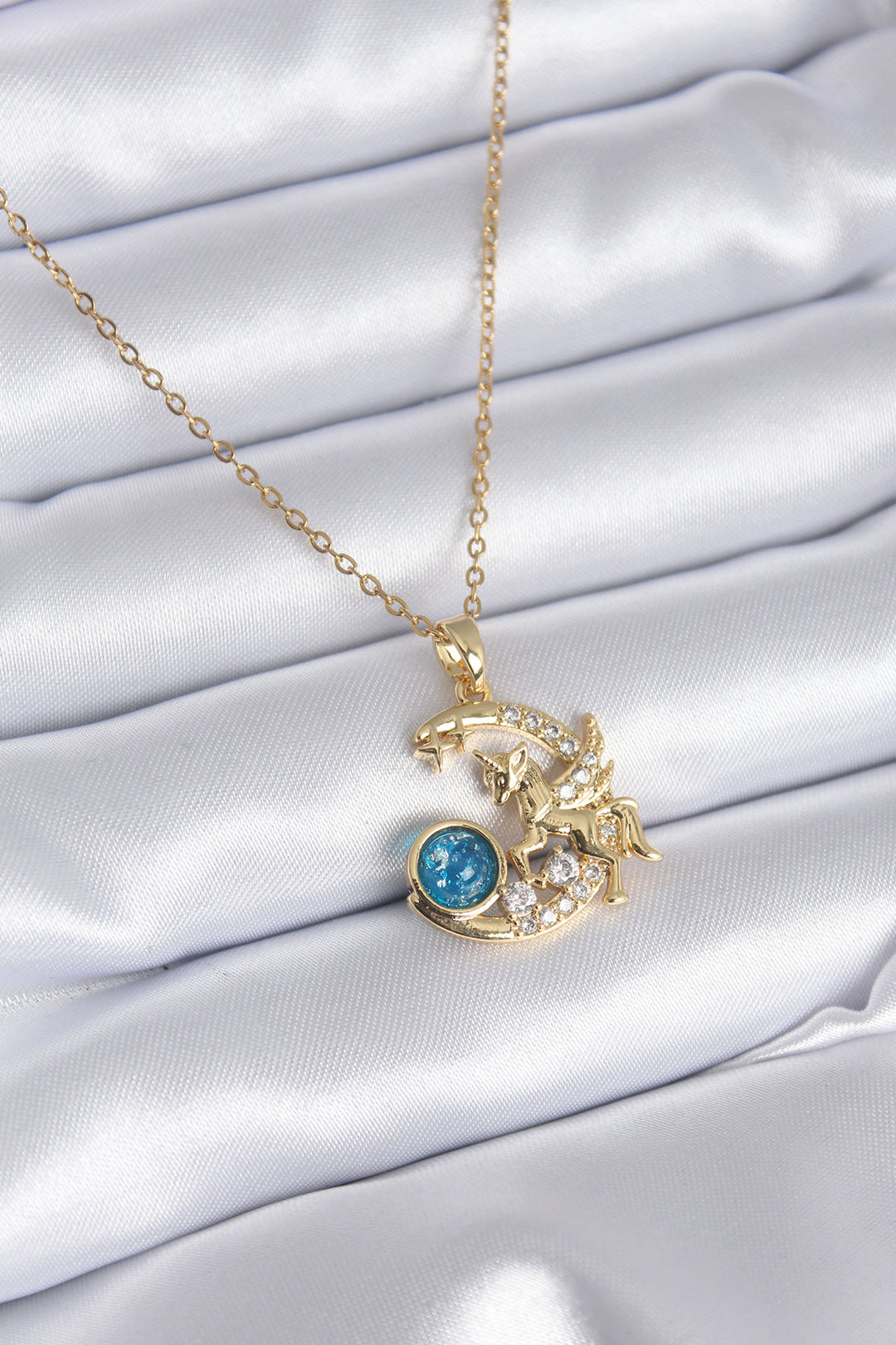 EBJ 316L Steel Gold Color Crescent Moon Single Horned Horse Model Zircon Stone Detail Women's Necklace - Dormagen