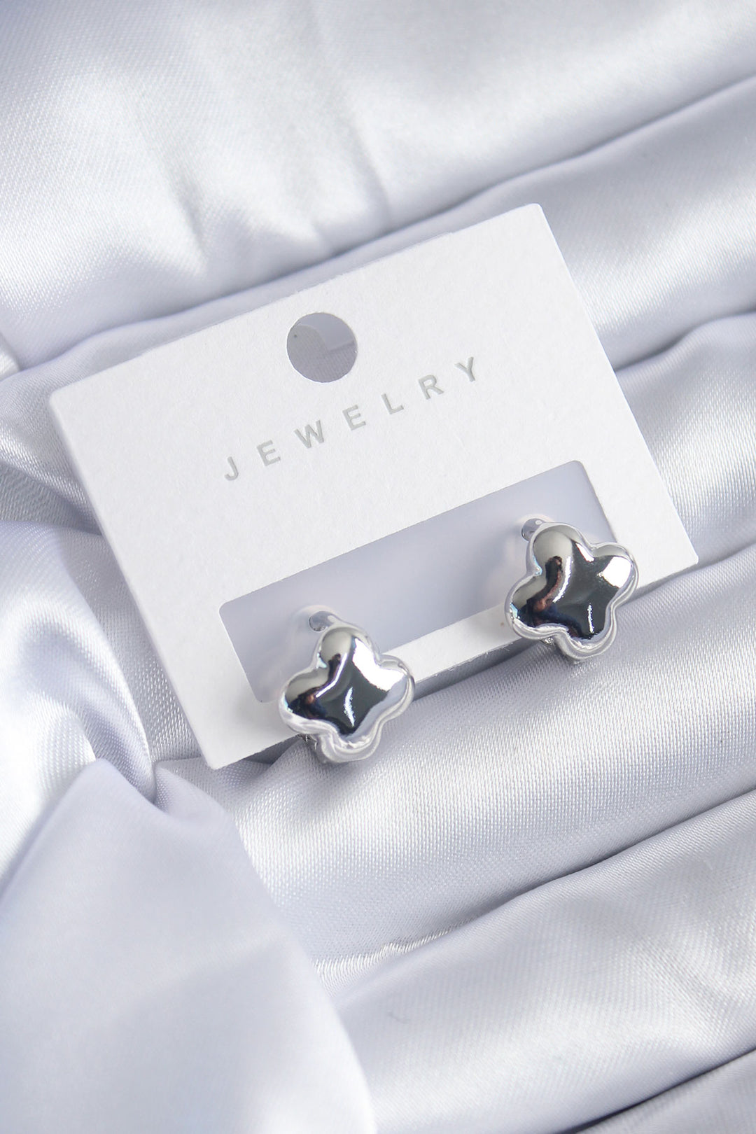 EBJ Silver Color Clover Model Brass Women's Earring - Pärnu