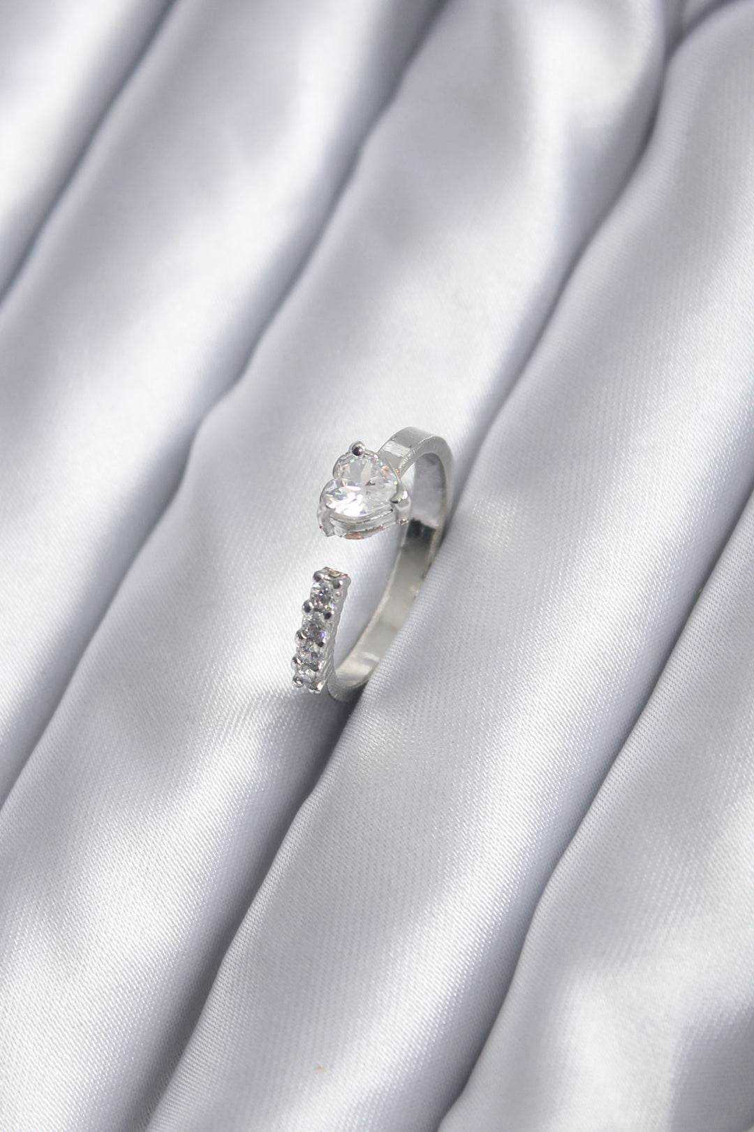 EBJ Silver Color Zircon Stone Heart Model Women's Ring - Wallsend