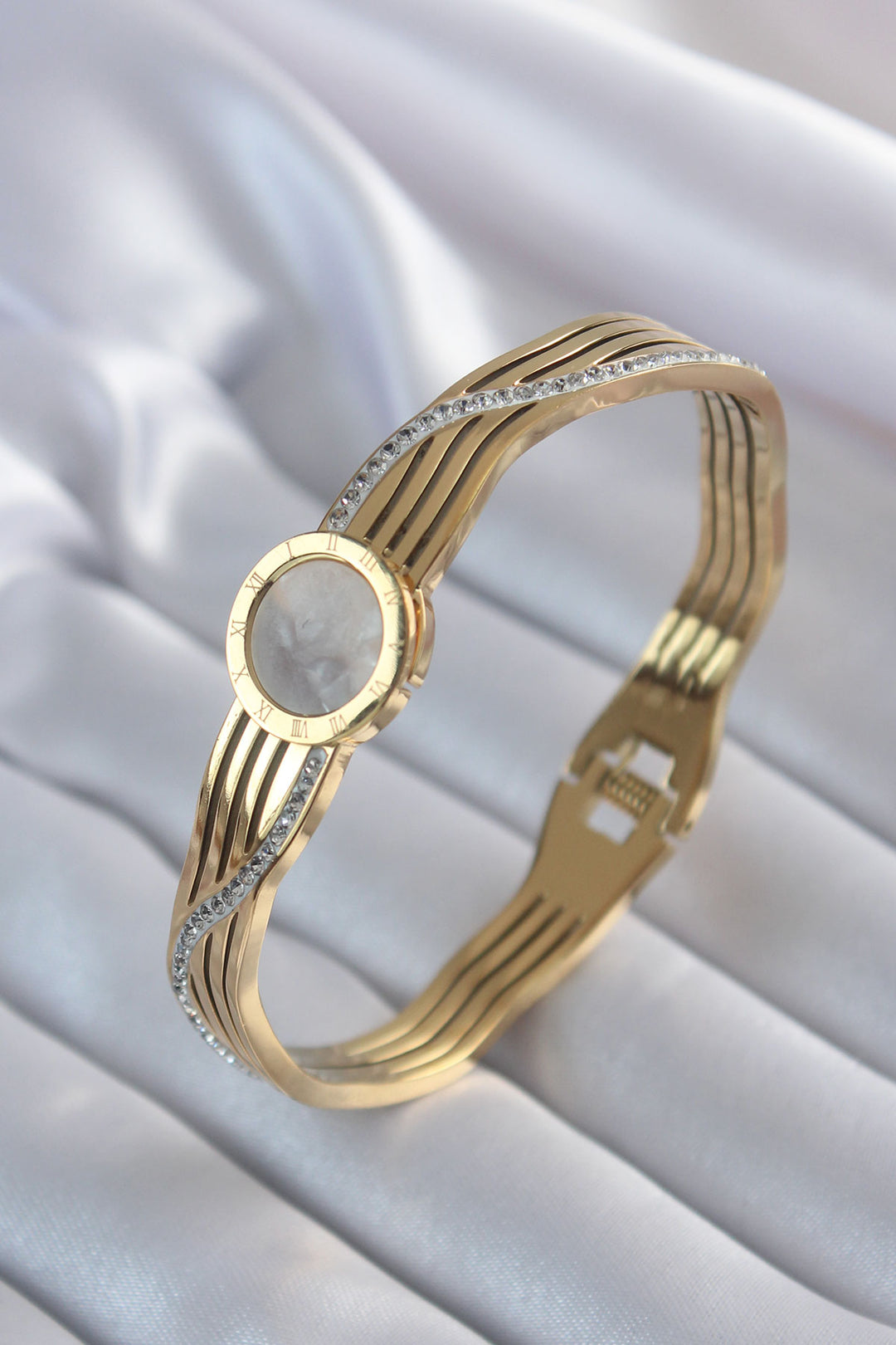 EBJ 316L Steel Gold Color Zircon Stone Processing Detail Women's Bracelet - Celle