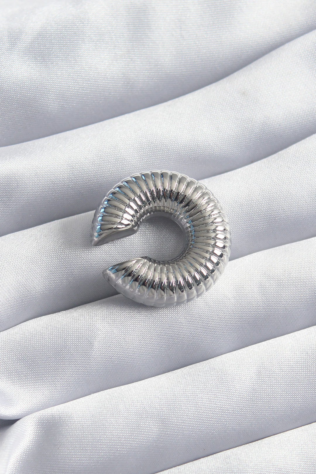 EBJ Rice Silver Color Processing Detail Earcuff Cartilage Women's Earring - Jiquílpan de Juárez