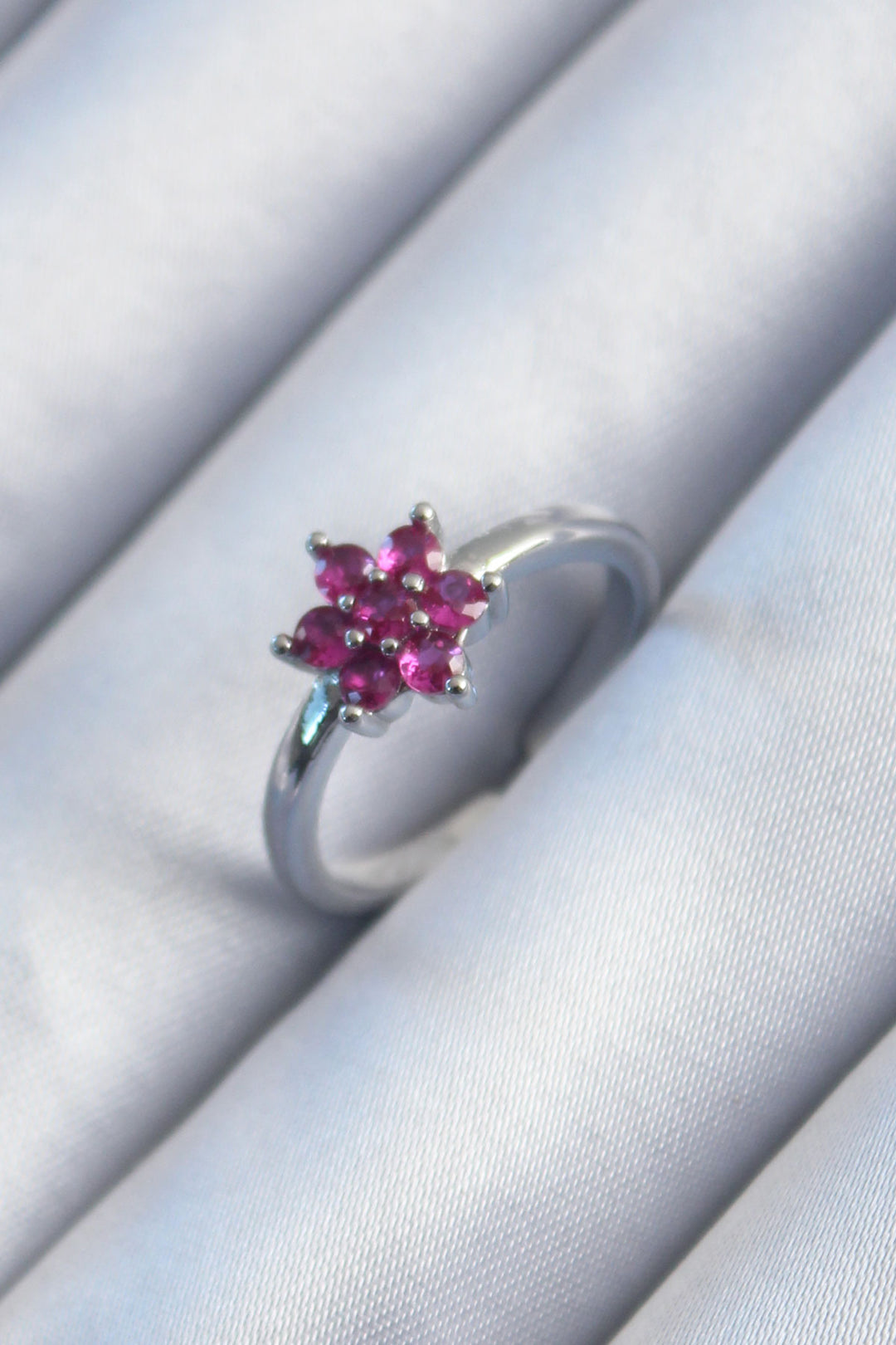 EBJ Rice Silver Color Pink Zircon Stone Lotus Model Women's Ring - Druzhkivka