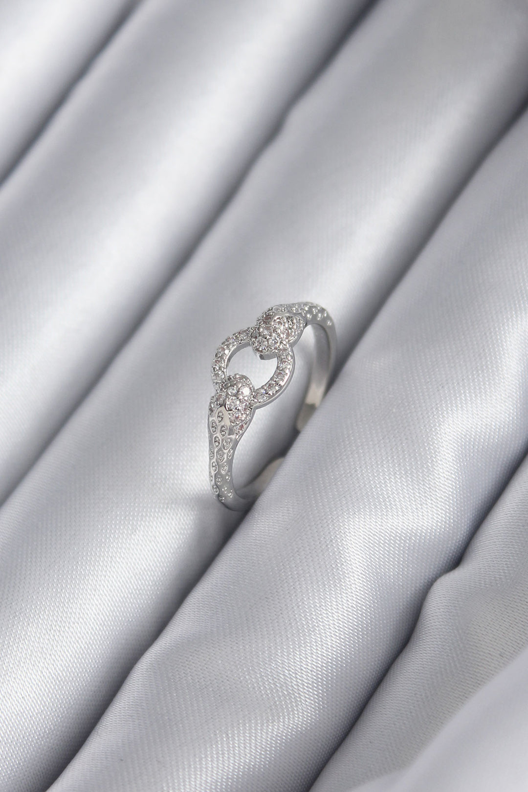 EBJ Rice Silver Color Snake Model Women's Ring with Zircon Stone - Apizaco