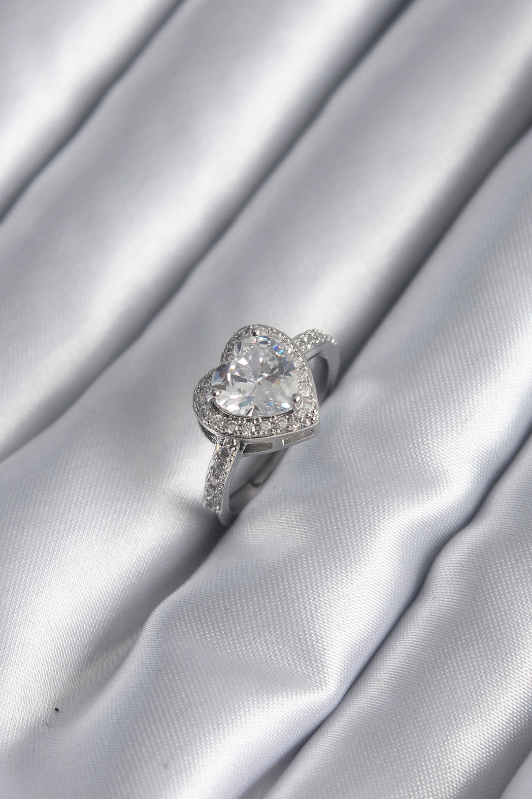 EBJ Rice Silver Color Zircon Stone Heart Charm Model Women's Ring - Weston-super-Mare