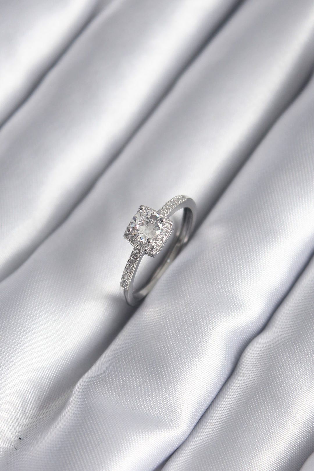 EBJ Rice Silver Color Square Ring with Zircon Stone for Women - Zaanstad