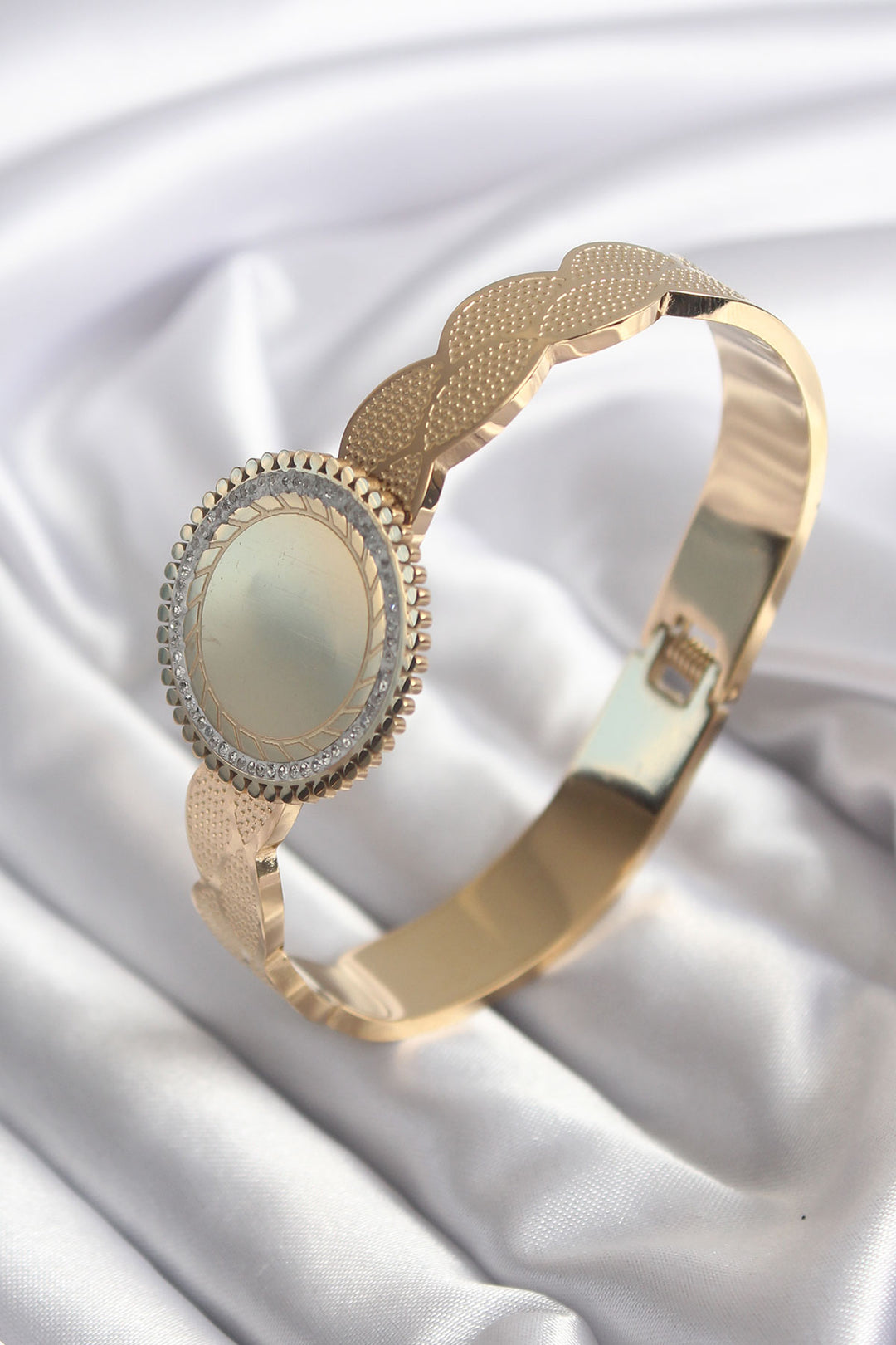 EBJ 316L Steel Gold Color Zircon Stone Processing Detail Writing Can Be Written Model Women's Bracelet - Hempstead