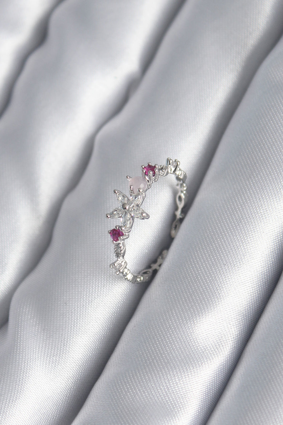 EBJ Rice Silver Color Zircon Stone Flower Model Pink Zircon Stone Detail Women's Ring - Canicattì
