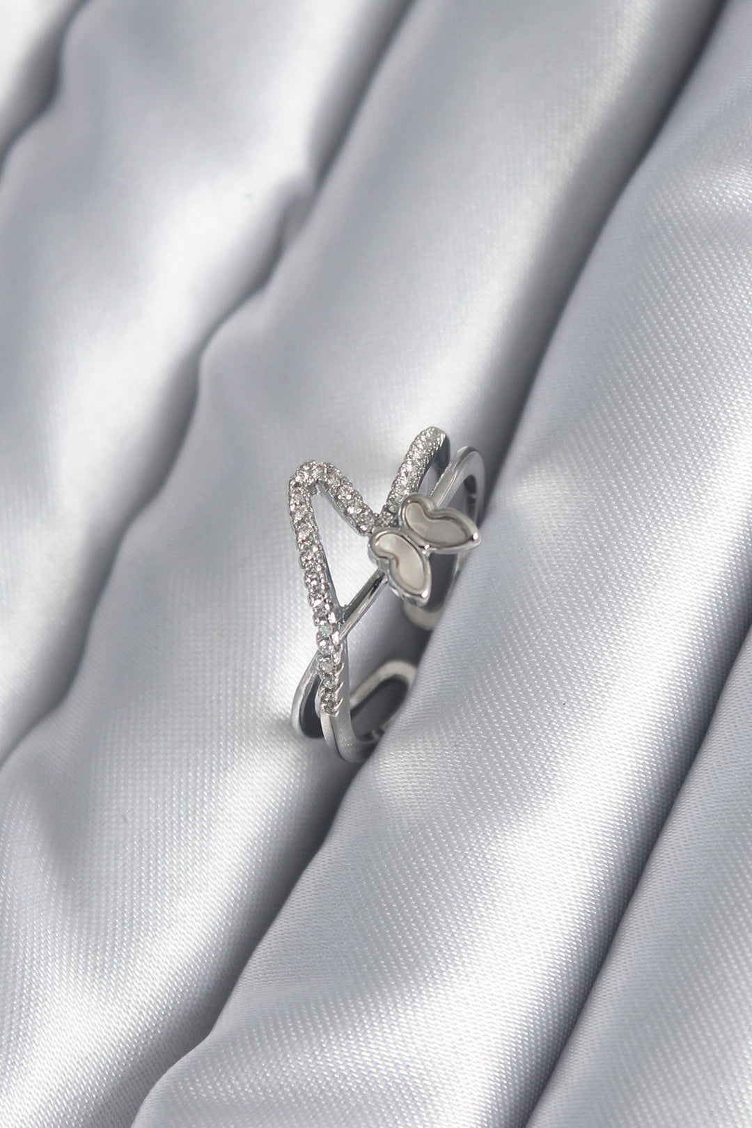 EBJ Rice Silver Color Zircon Stone Detail Butterfly Model Women's Ring - Richland