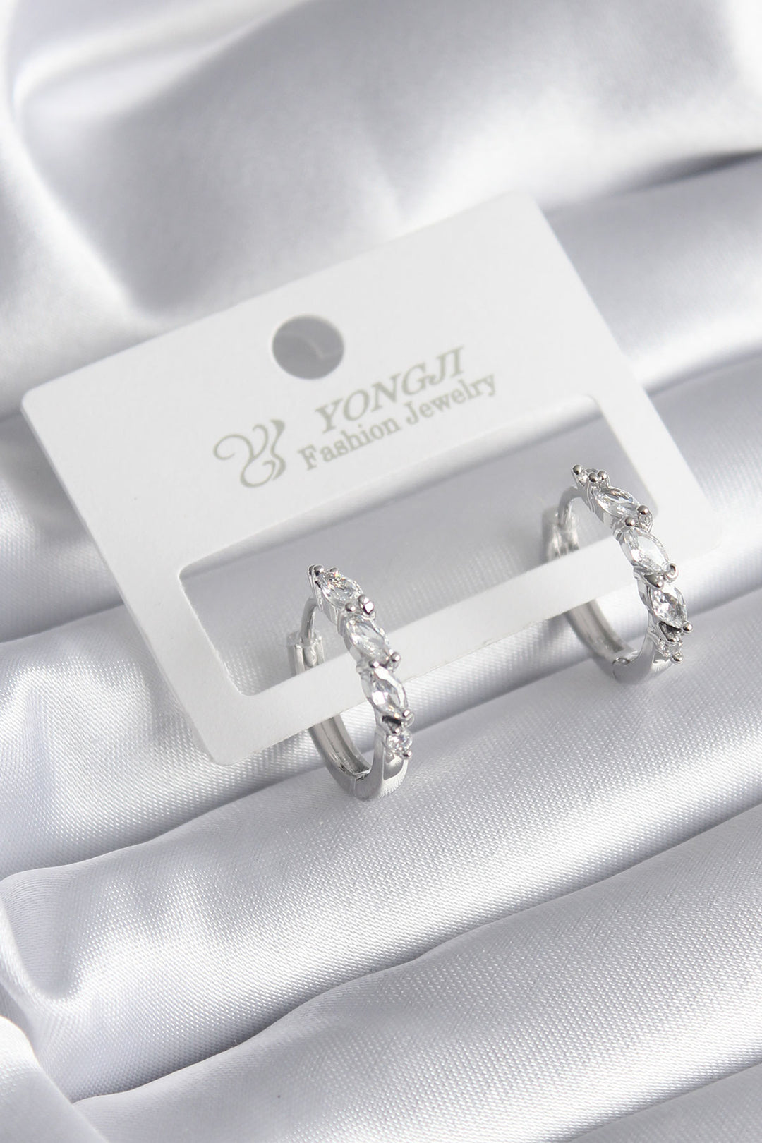 EBJ Rice Silver Color Barley Zircon Stone Ring Model Women's Earring - Brugherio