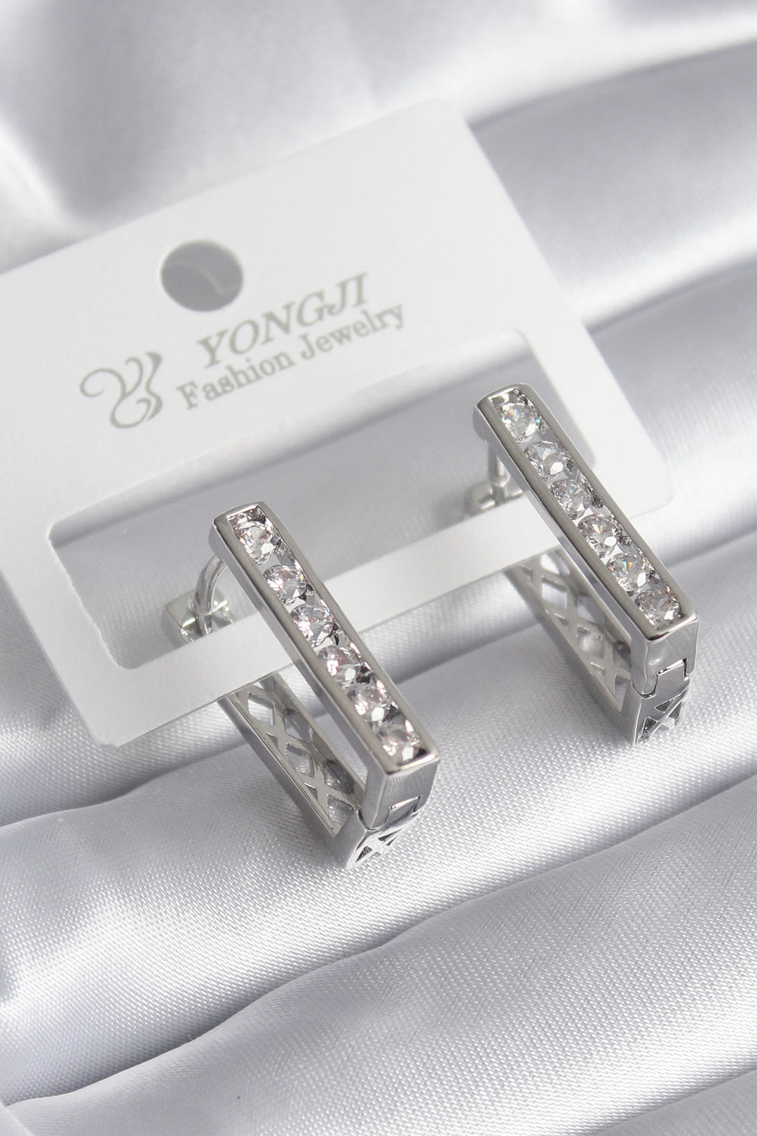 EBJ Rice Silver Color Square Zircon Stone Detail Square Model Women's Earring - La Roche-sur-Yon
