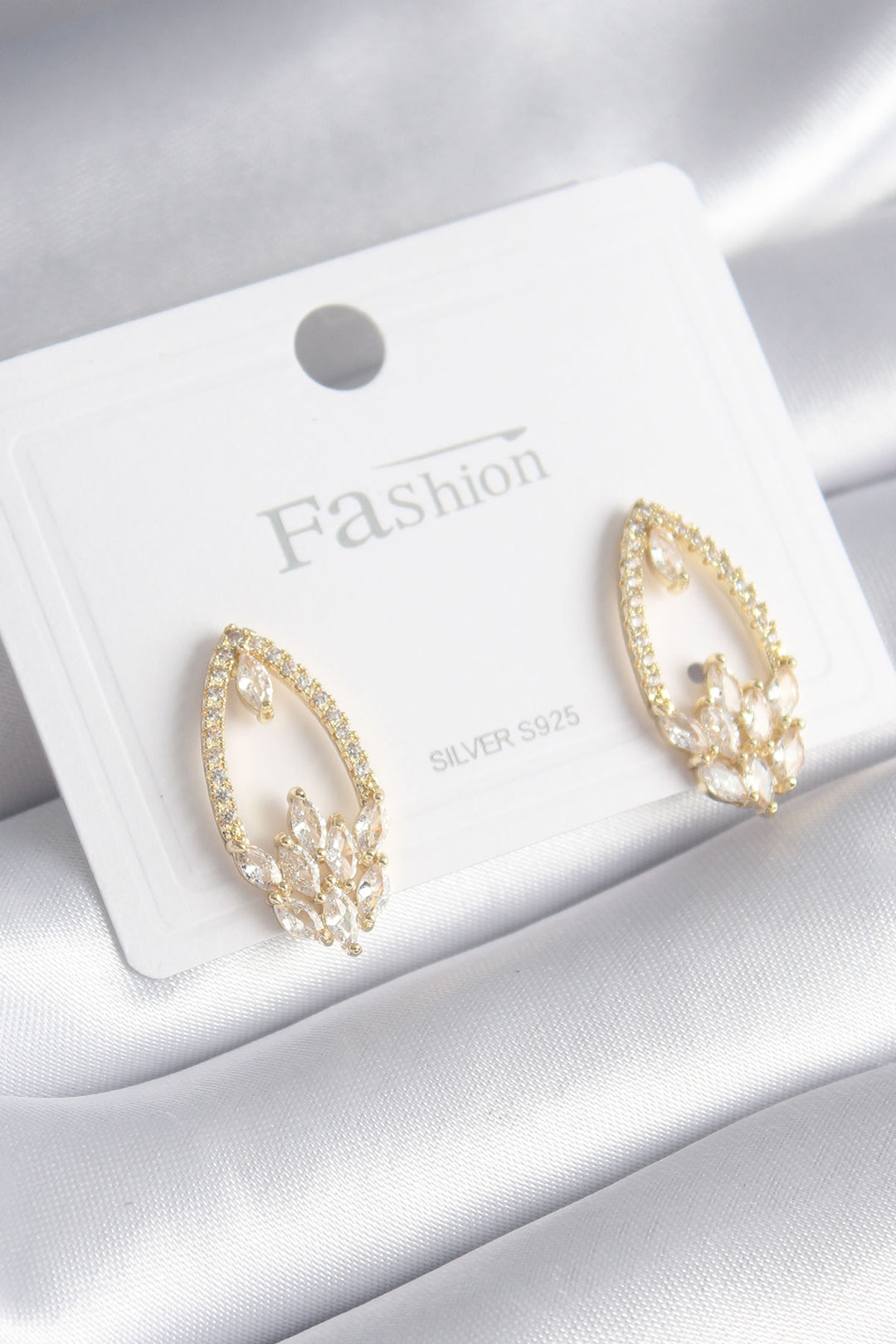 EBJ Gold Color Zircon Stone Women's Earrings with Rice - Saarlouis